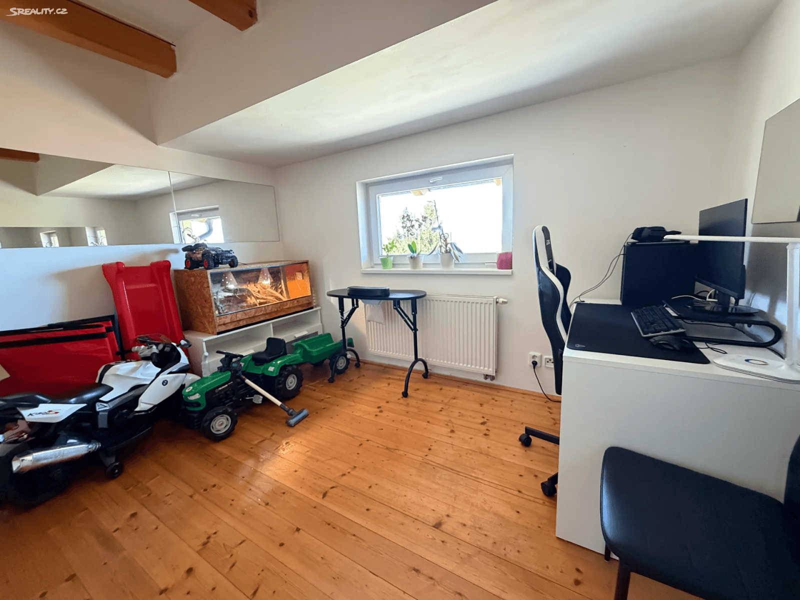 Prenájom bytu 4-izbový 104 m², U Školky, Hořovice, Středočeský kraj Prenájom bytu 4-izbový 104 m², U Školky, Hořovice, Středočeský kraj