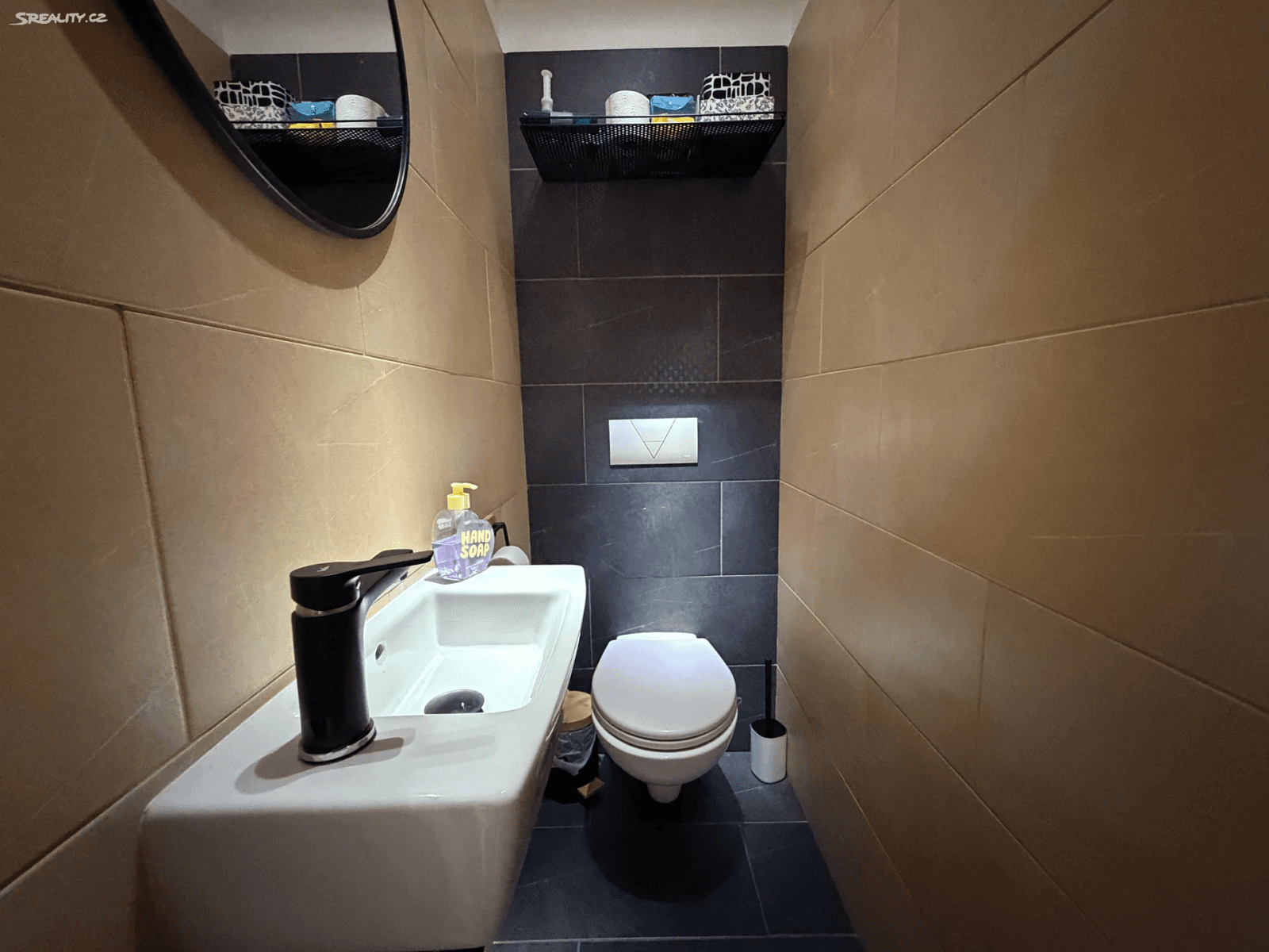 Prenájom bytu 4-izbový 104 m², U Školky, Hořovice, Středočeský kraj Prenájom bytu 4-izbový 104 m², U Školky, Hořovice, Středočeský kraj