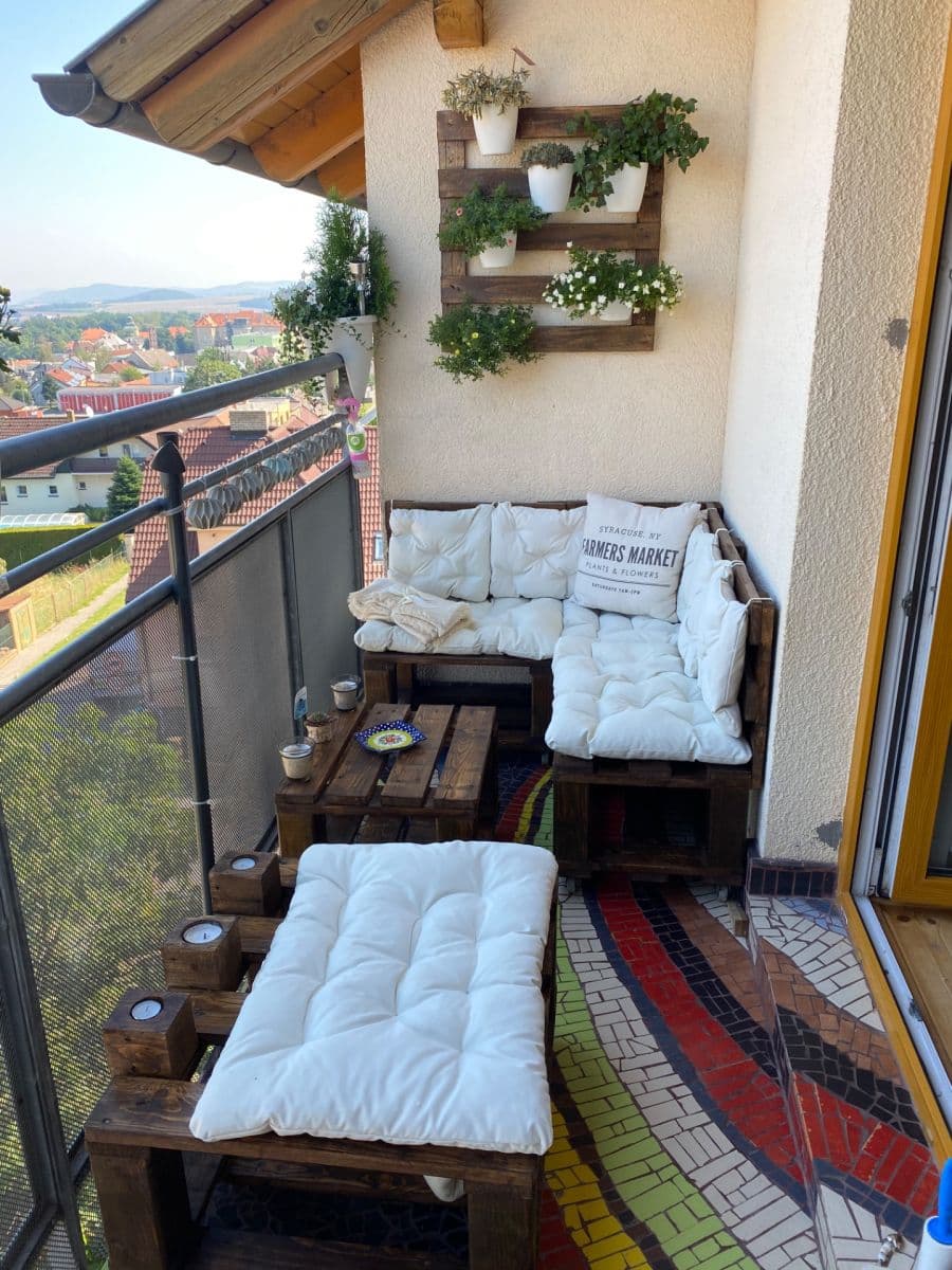 Prenájom bytu 4-izbový 104 m², U Školky, Hořovice, Středočeský kraj Prenájom bytu 4-izbový 104 m², U Školky, Hořovice, Středočeský kraj