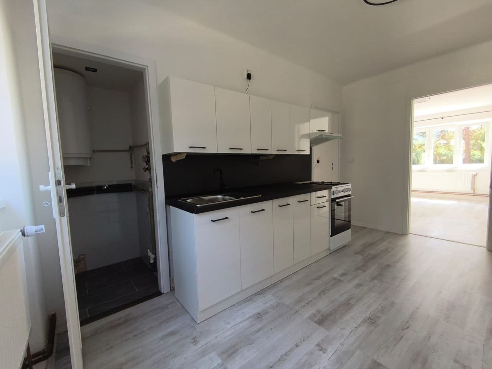 Prenájom bytu 2-izbový 69 m², Karlovarská, Lubenec, Ústecký kraj Prenájom bytu 2-izbový 69 m², Karlovarská, Lubenec, Ústecký kraj