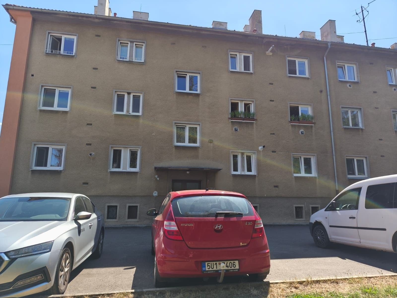 Prenájom bytu 2-izbový 69 m², Karlovarská, Lubenec, Ústecký kraj Prenájom bytu 2-izbový 69 m², Karlovarská, Lubenec, Ústecký kraj