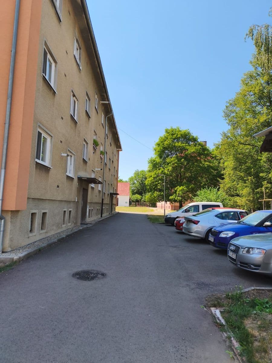 Prenájom bytu 2-izbový 69 m², Karlovarská, Lubenec, Ústecký kraj Prenájom bytu 2-izbový 69 m², Karlovarská, Lubenec, Ústecký kraj