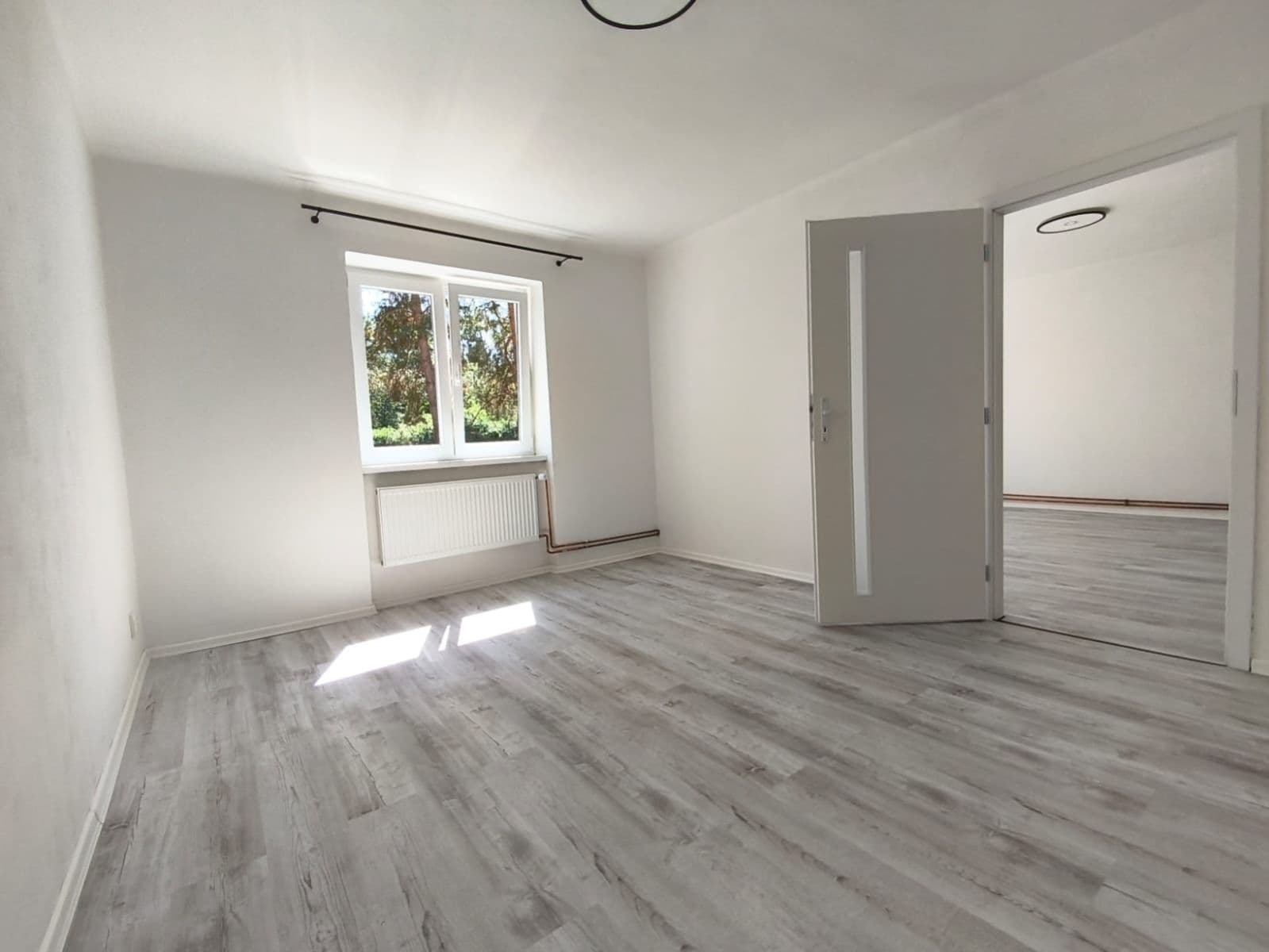 Prenájom bytu 2-izbový 69 m², Karlovarská, Lubenec, Ústecký kraj Prenájom bytu 2-izbový 69 m², Karlovarská, Lubenec, Ústecký kraj