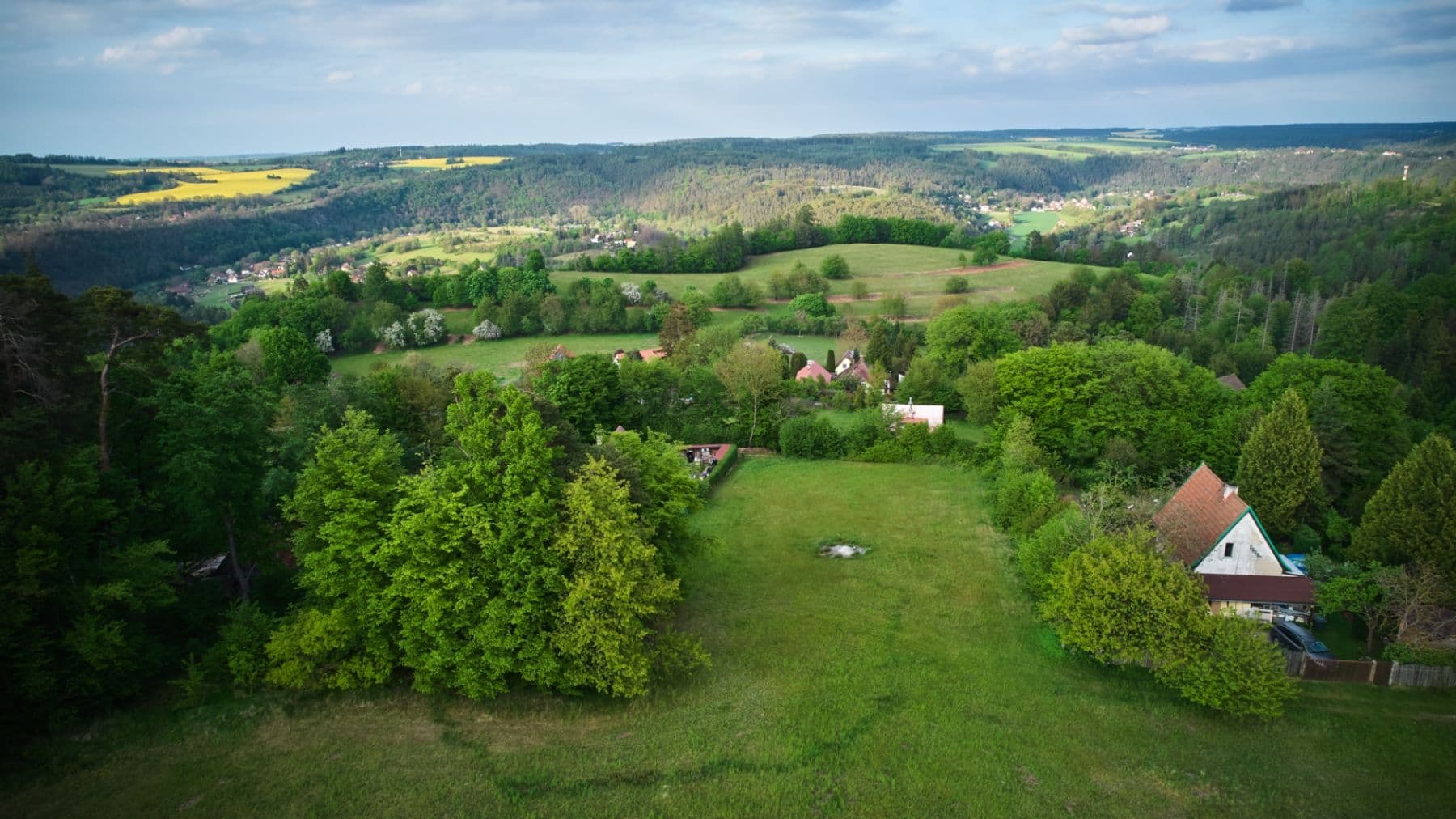 Predaj pozemku 1.885 m², Ledečko, Středočeský kraj Predaj pozemku 1.885 m², Ledečko, Středočeský kraj