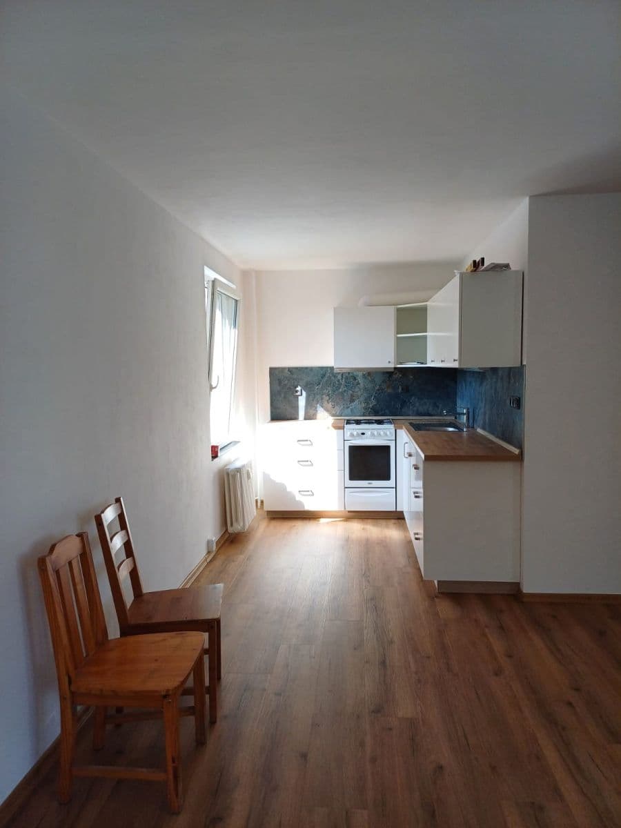 Prenájom bytu 3-izbový 69 m², Nezvalova, Litoměřice, Ústecký kraj Prenájom bytu 3-izbový 69 m², Nezvalova, Litoměřice, Ústecký kraj