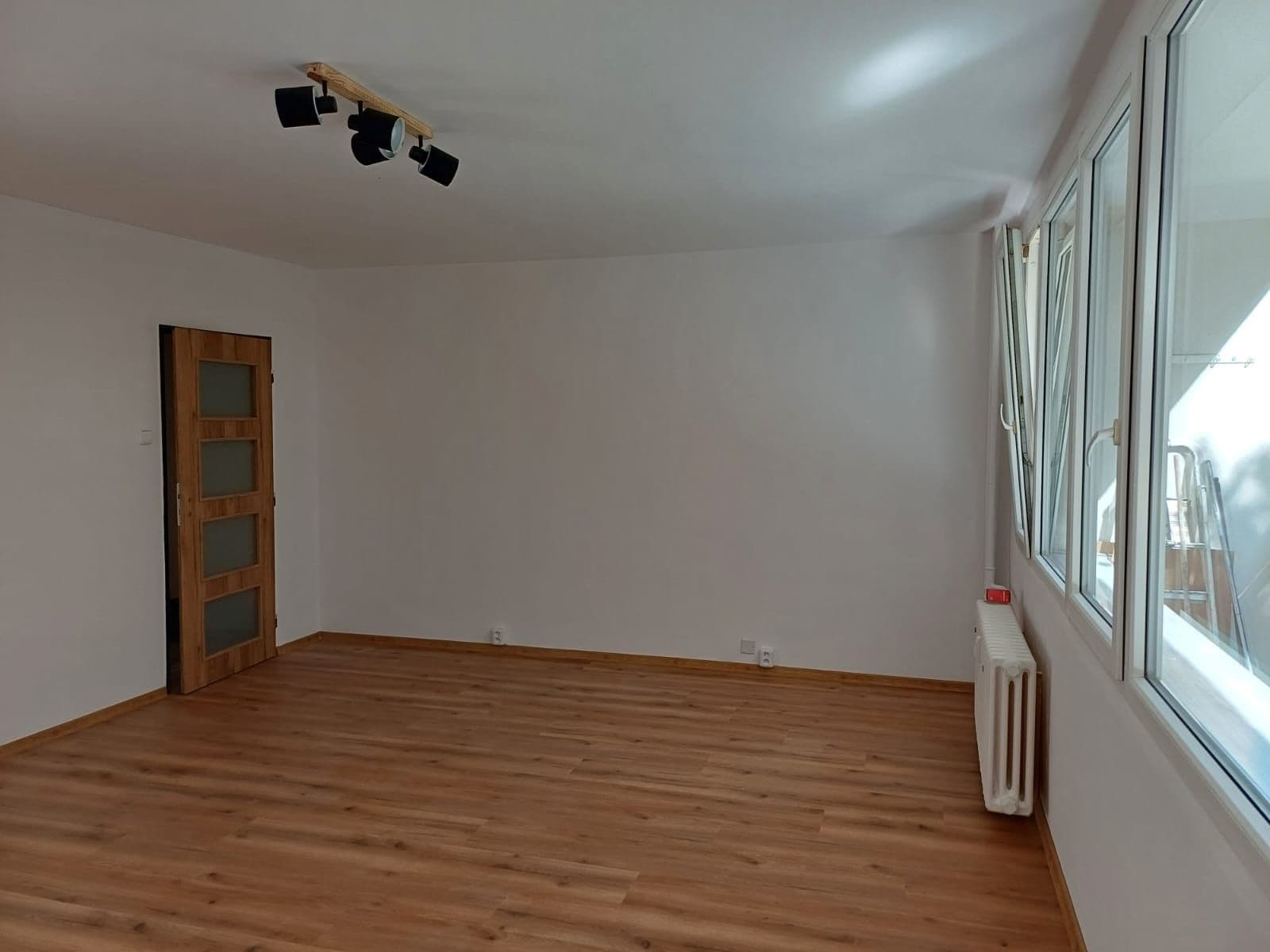 Prenájom bytu 3-izbový 69 m², Nezvalova, Litoměřice, Ústecký kraj Prenájom bytu 3-izbový 69 m², Nezvalova, Litoměřice, Ústecký kraj