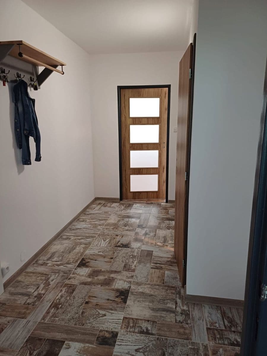 Prenájom bytu 3-izbový 69 m², Nezvalova, Litoměřice, Ústecký kraj Prenájom bytu 3-izbový 69 m², Nezvalova, Litoměřice, Ústecký kraj