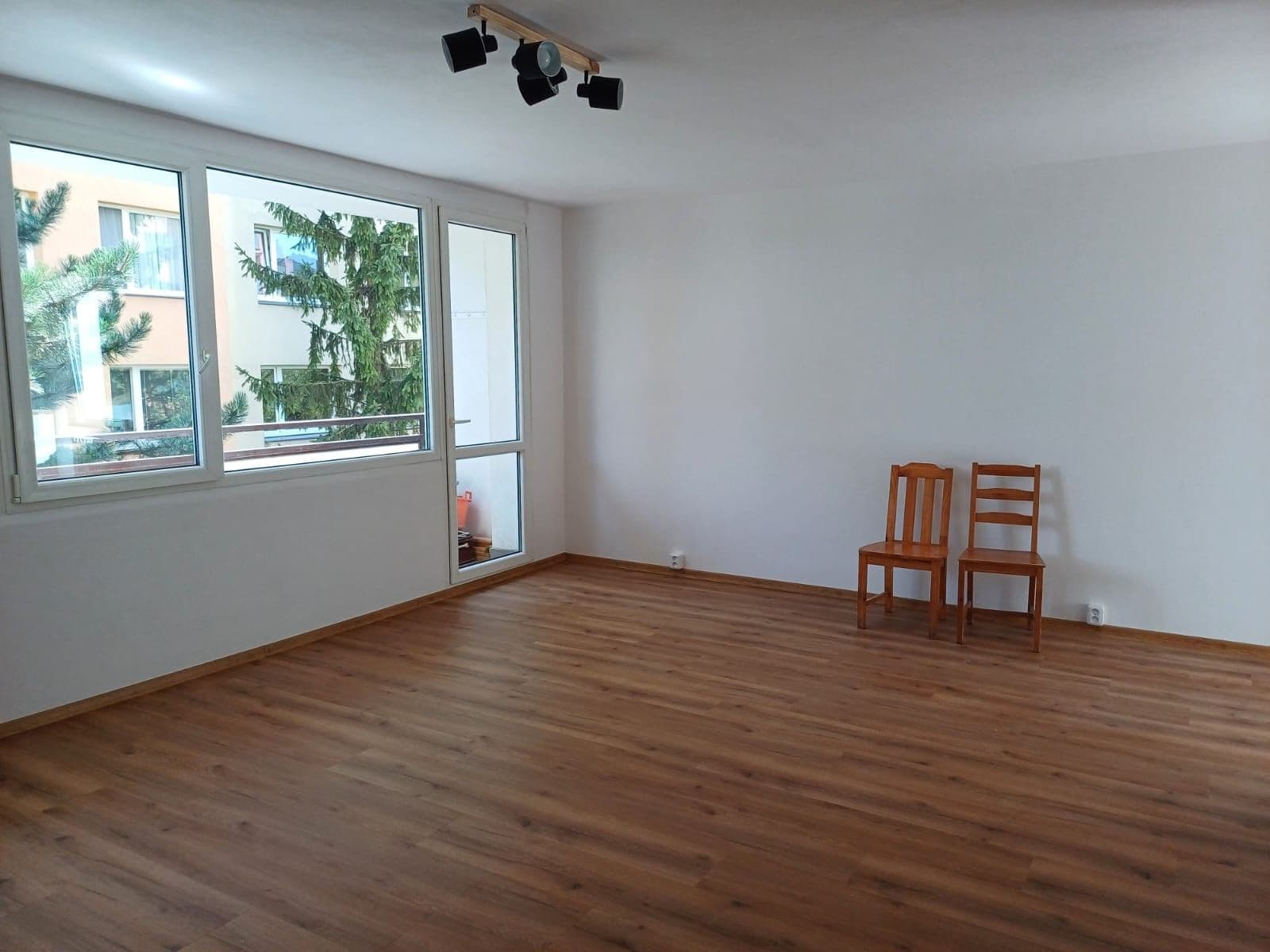 Prenájom bytu 3-izbový 69 m², Nezvalova, Litoměřice, Ústecký kraj Prenájom bytu 3-izbový 69 m², Nezvalova, Litoměřice, Ústecký kraj