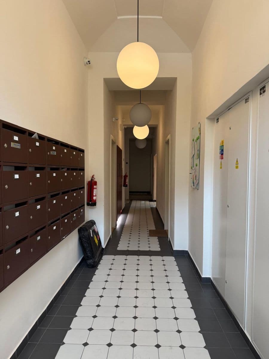 Prenájom bytu 2-izbový 38 m², Tachovské náměstí, Praha, Praha Prenájom bytu 2-izbový 38 m², Tachovské náměstí, Praha, Praha