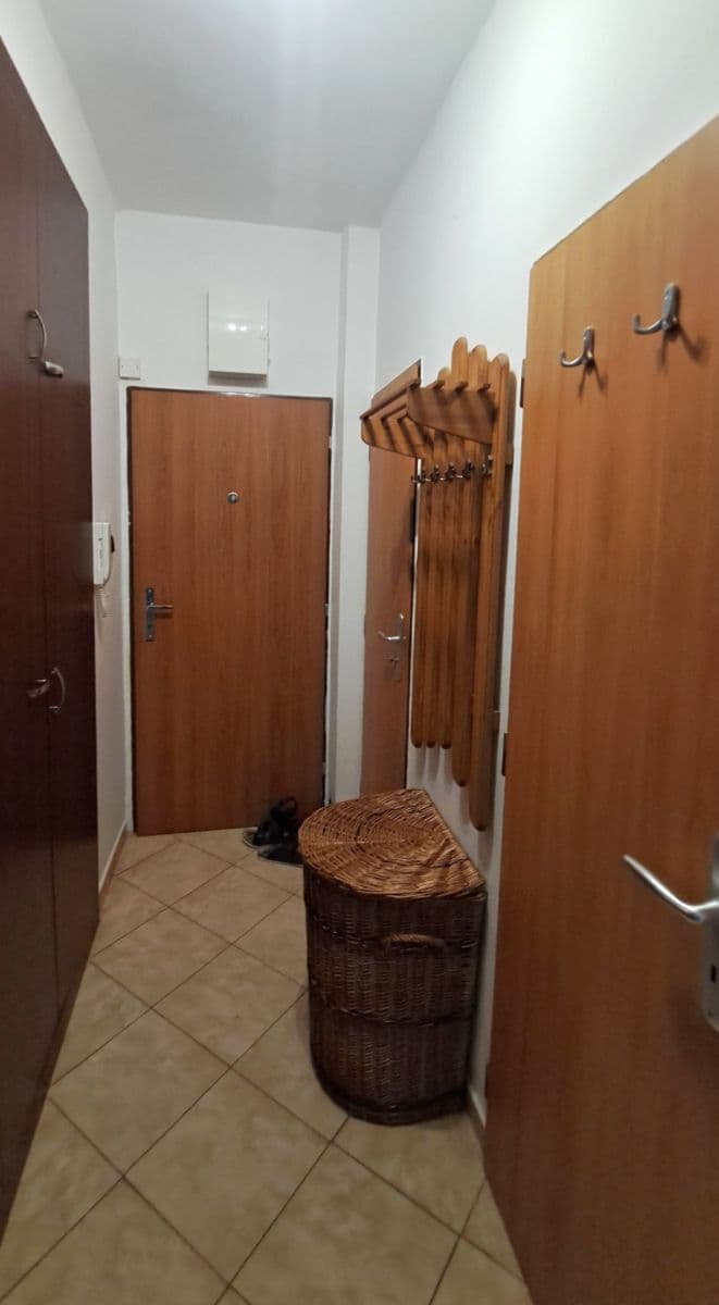 Prenájom bytu 3-izbový 61 m², Družstevní, Vlašim, Středočeský kraj Prenájom bytu 3-izbový 61 m², Družstevní, Vlašim, Středočeský kraj