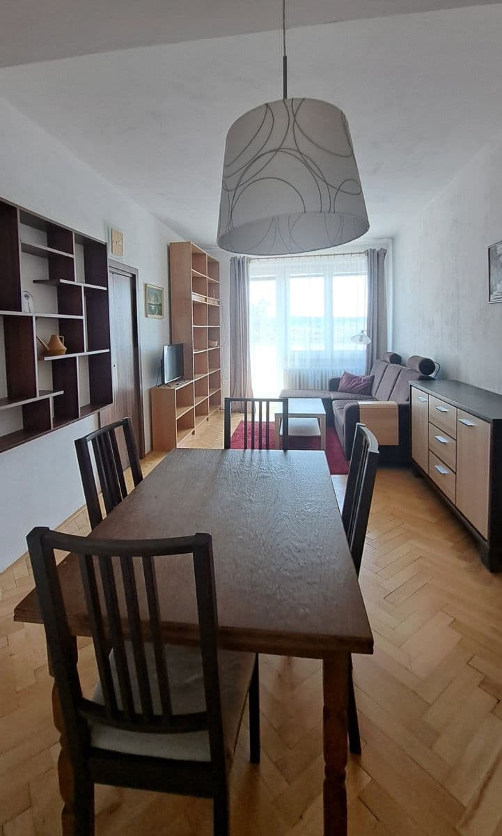 Prenájom bytu 3-izbový 61 m², Družstevní, Vlašim, Středočeský kraj Prenájom bytu 3-izbový 61 m², Družstevní, Vlašim, Středočeský kraj