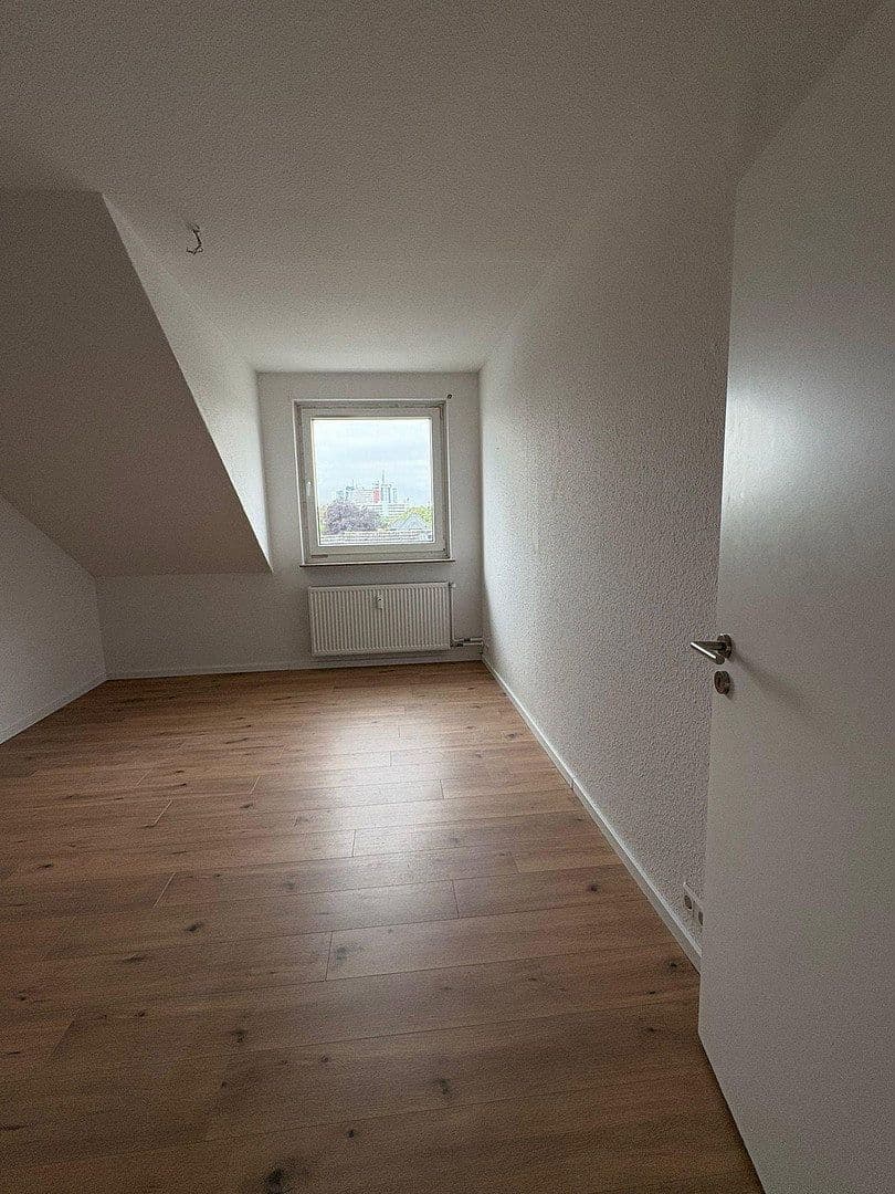 Prenájom bytu 3-izbový 71 m², Gutenbergstr. 5, Bremerhaven, Brémy Prenájom bytu 3-izbový 71 m², Gutenbergstr. 5, Bremerhaven, Brémy