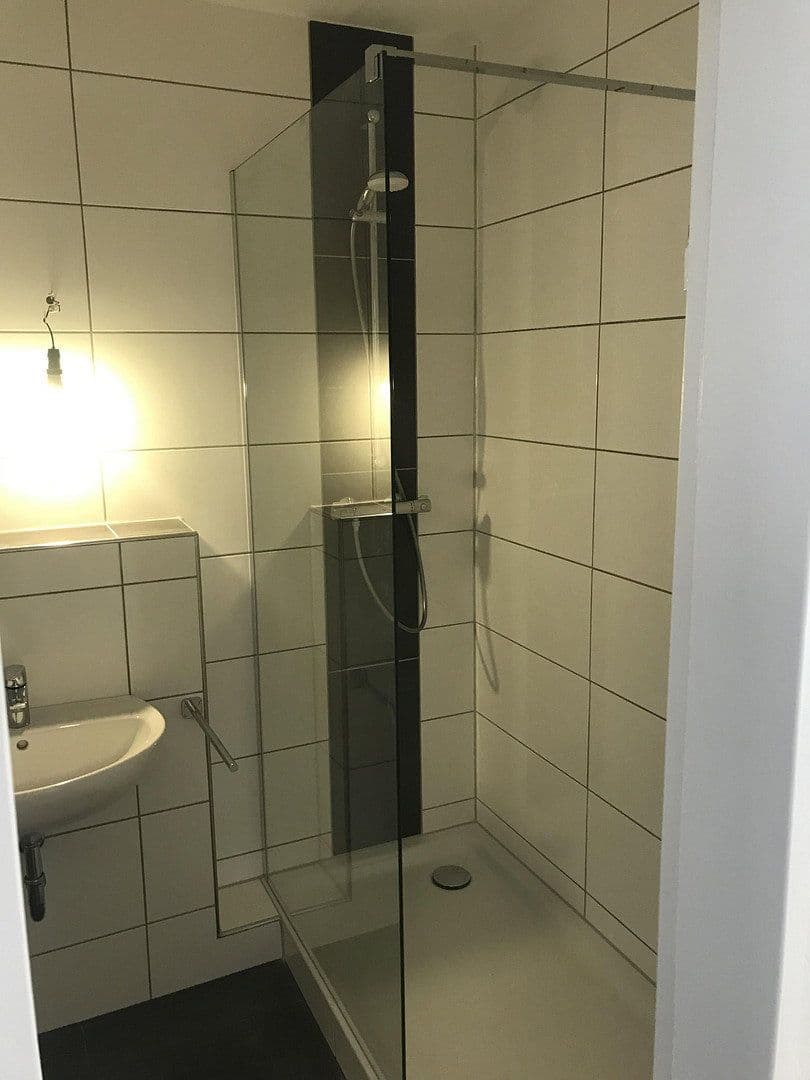 Prenájom bytu 3-izbový 71 m², Gutenbergstr. 5, Bremerhaven, Brémy Prenájom bytu 3-izbový 71 m², Gutenbergstr. 5, Bremerhaven, Brémy
