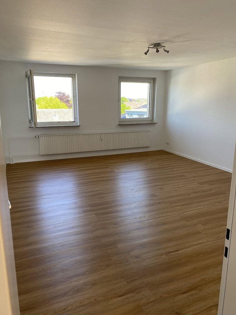 Prenájom bytu 3-izbový 71 m², Gutenbergstr. 5, Bremerhaven, Brémy Prenájom bytu 3-izbový 71 m², Gutenbergstr. 5, Bremerhaven, Brémy