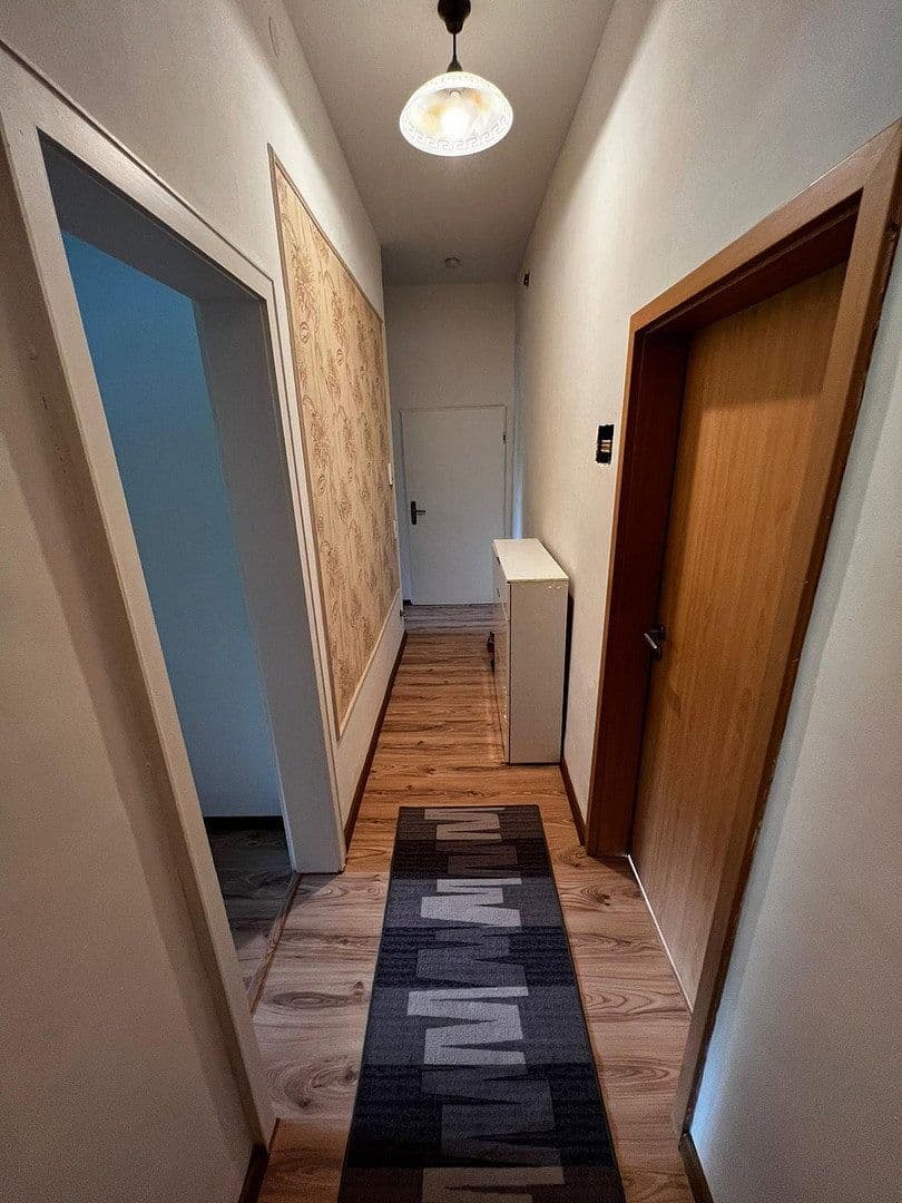 Prenájom bytu 3-izbový 68 m², Baden-Baden, Bádensko-Wurttembersko Prenájom bytu 3-izbový 68 m², Baden-Baden, Bádensko-Wurttembersko