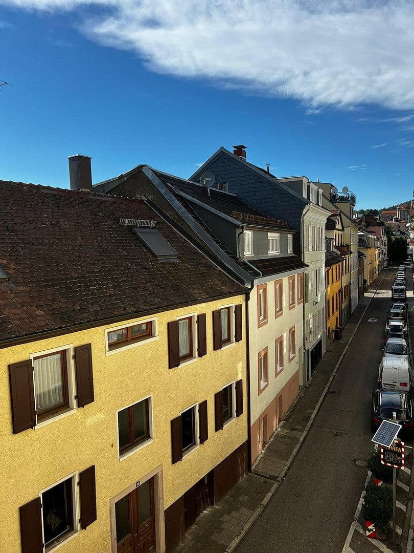 Prenájom bytu 3-izbový 68 m², Baden-Baden, Bádensko-Wurttembersko Prenájom bytu 3-izbový 68 m², Baden-Baden, Bádensko-Wurttembersko
