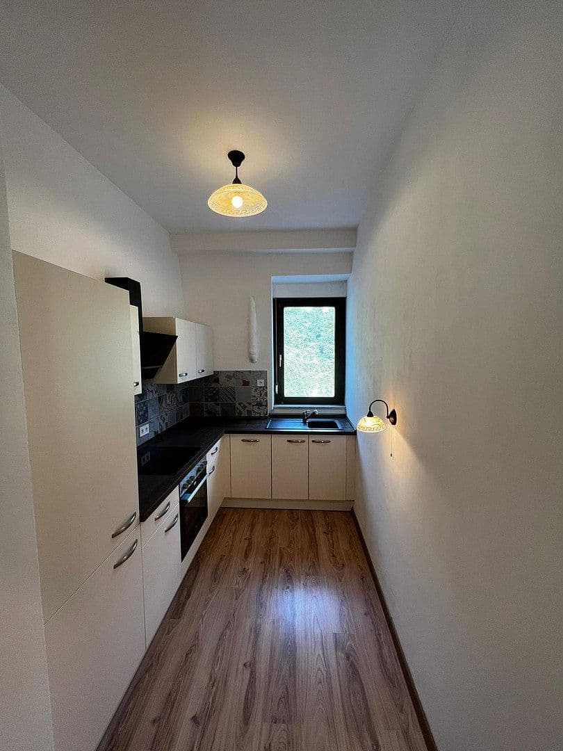 Prenájom bytu 3-izbový 68 m², Baden-Baden, Bádensko-Wurttembersko Prenájom bytu 3-izbový 68 m², Baden-Baden, Bádensko-Wurttembersko