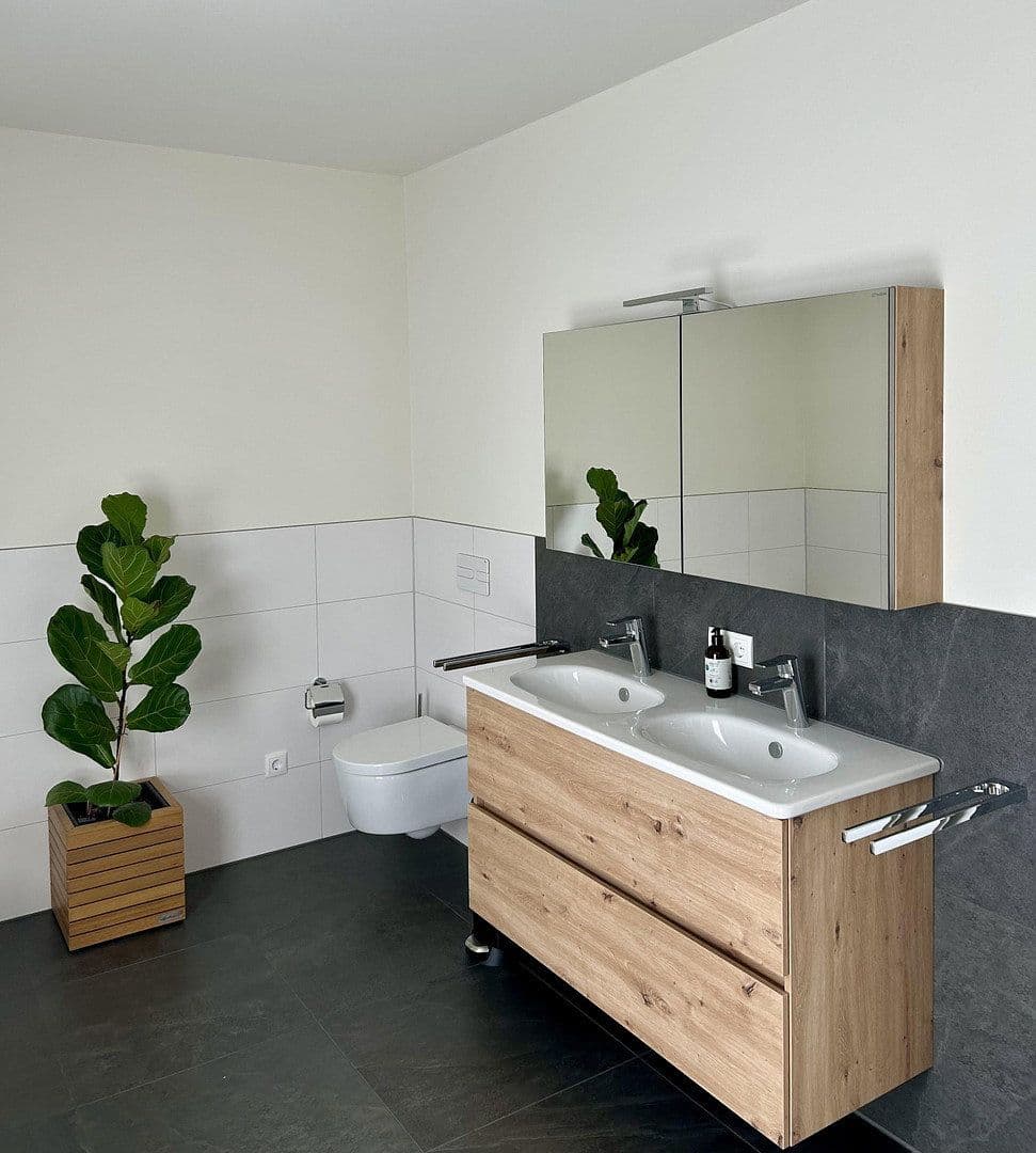 Predaj domu 218 m², pozemok 638 m², Borkwalde, Brandenbursko Predaj domu 218 m², pozemok 638 m², Borkwalde, Brandenbursko