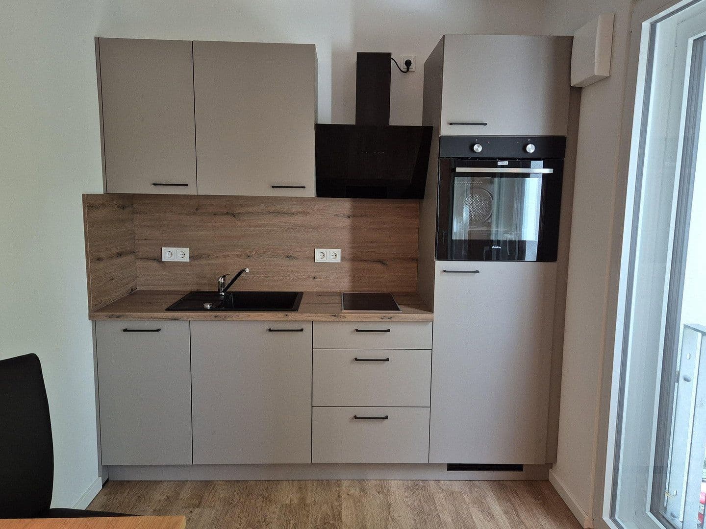 Prenájom bytu 1-izbový 27 m², Rembrandtstrasse 20, Berlin, Berlín Prenájom bytu 1-izbový 27 m², Rembrandtstrasse 20, Berlin, Berlín