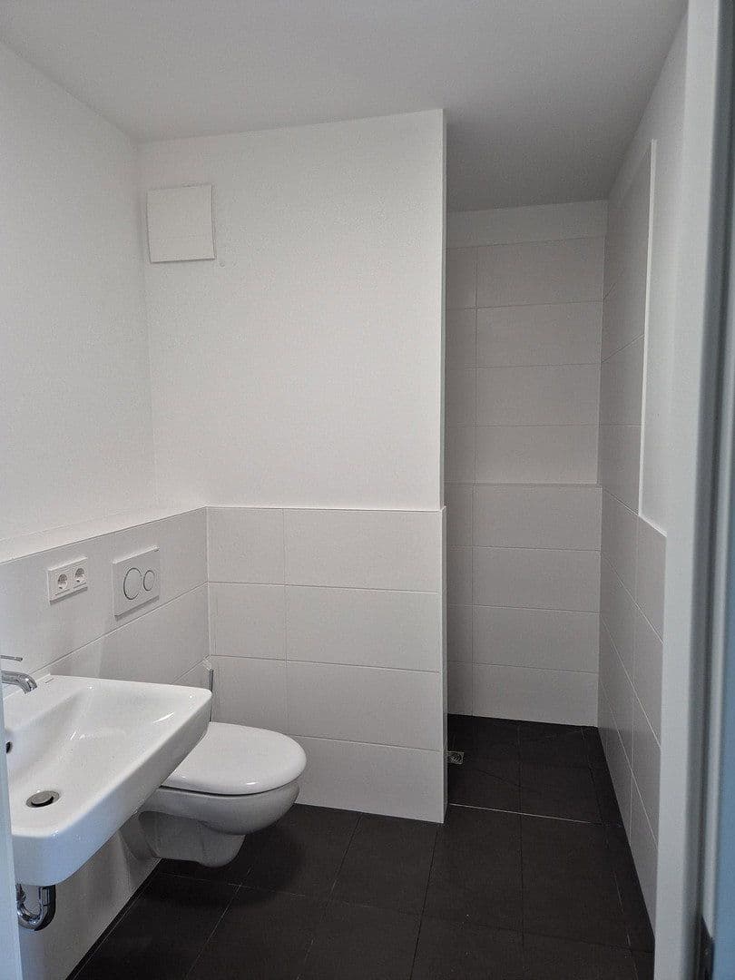 Prenájom bytu 1-izbový 27 m², Rembrandtstrasse 20, Berlin, Berlín Prenájom bytu 1-izbový 27 m², Rembrandtstrasse 20, Berlin, Berlín