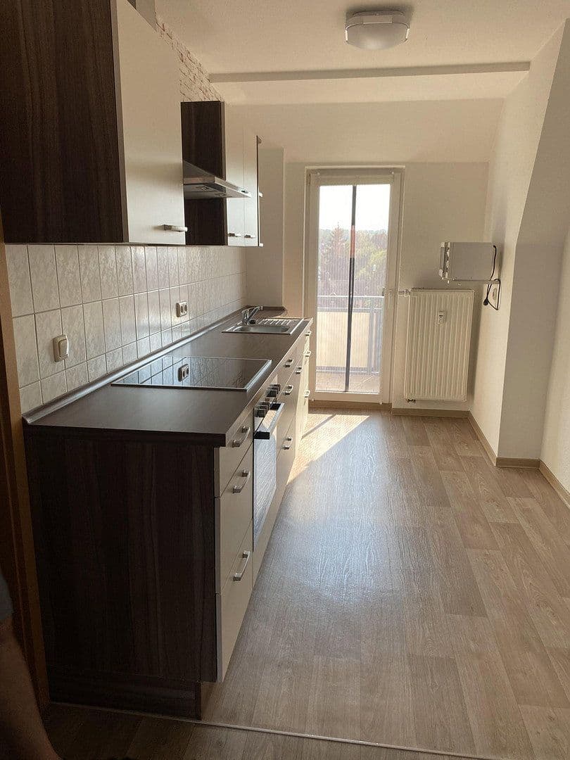 Prenájom bytu 2-izbový 49 m², Thümmelstr.23, Altenburg, Durínsko Prenájom bytu 2-izbový 49 m², Thümmelstr.23, Altenburg, Durínsko