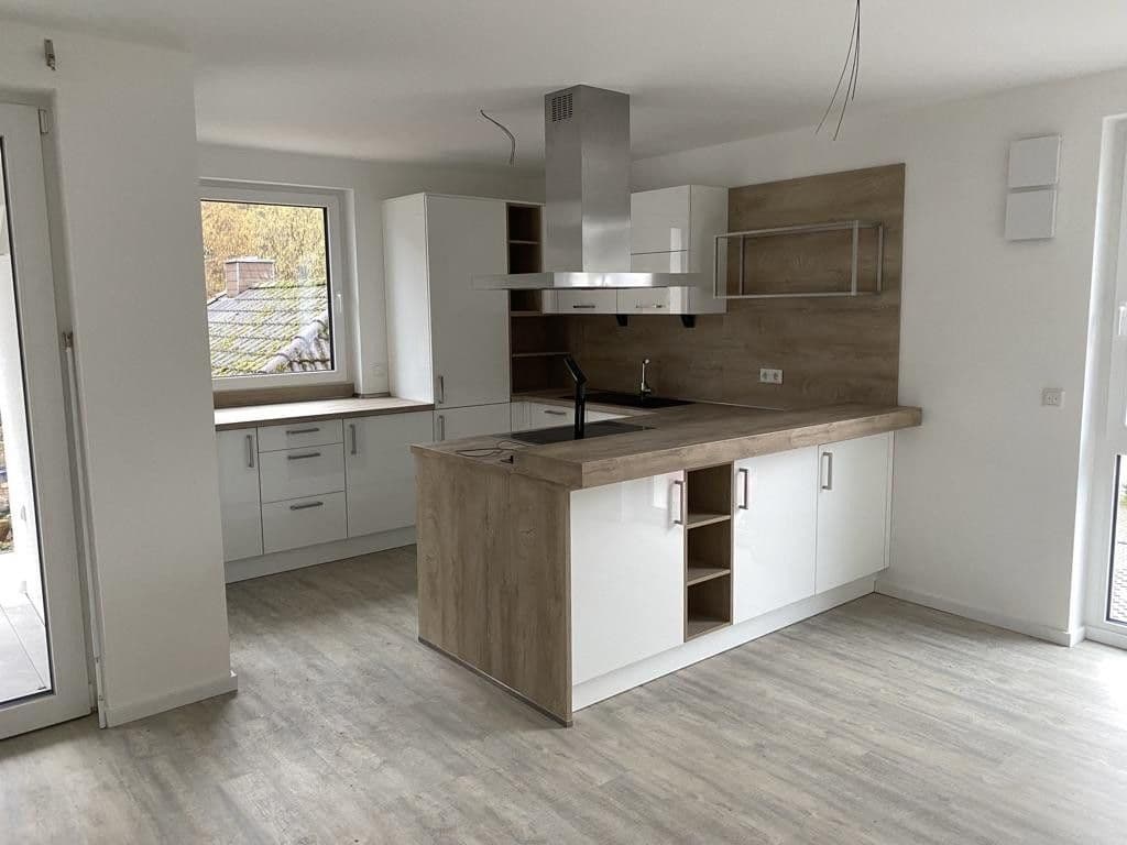 Prenájom bytu 3-izbový 85 m², Overgünne 61, Dortmund, Severné Porýnie - Westfálsko Prenájom bytu 3-izbový 85 m², Overgünne 61, Dortmund, Severné Porýnie - Westfálsko