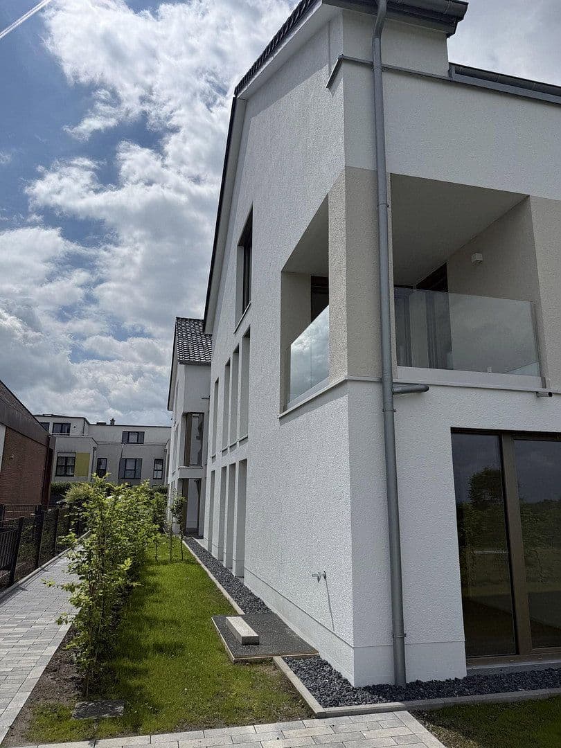 Prenájom bytu 3-izbový 94 m², Eichholzstrasse 11, Dortmund, Severné Porýnie - Westfálsko Prenájom bytu 3-izbový 94 m², Eichholzstrasse 11, Dortmund, Severné Porýnie - Westfálsko