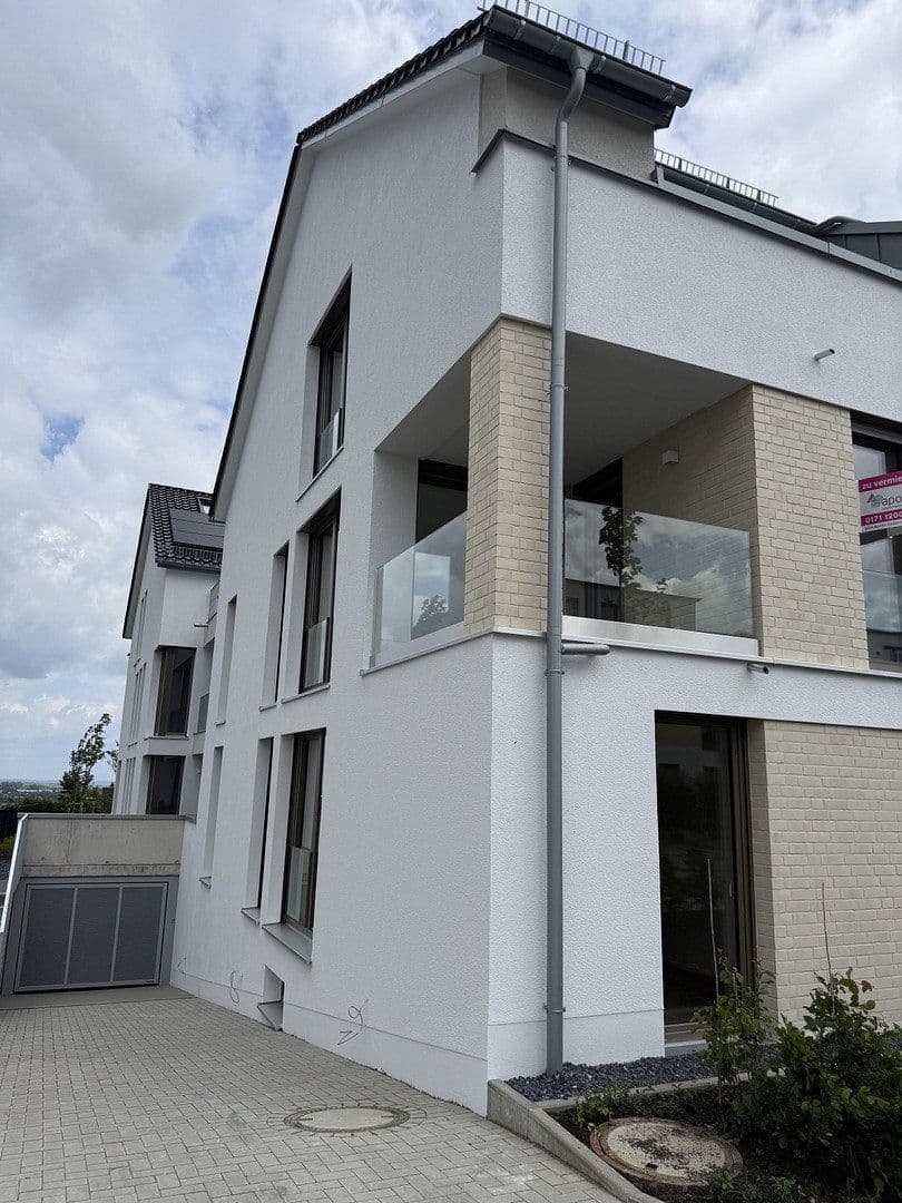 Prenájom bytu 3-izbový 94 m², Eichholzstrasse 11, Dortmund, Severné Porýnie - Westfálsko Prenájom bytu 3-izbový 94 m², Eichholzstrasse 11, Dortmund, Severné Porýnie - Westfálsko