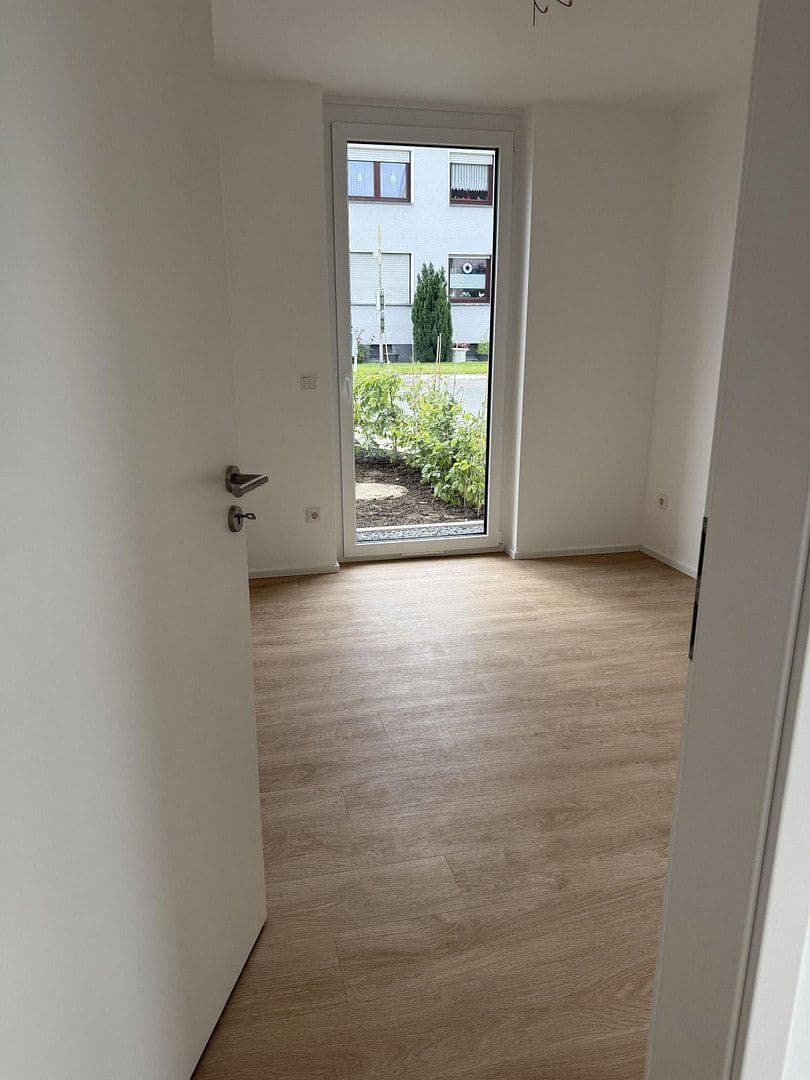 Prenájom bytu 3-izbový 94 m², Eichholzstrasse 11, Dortmund, Severné Porýnie - Westfálsko Prenájom bytu 3-izbový 94 m², Eichholzstrasse 11, Dortmund, Severné Porýnie - Westfálsko