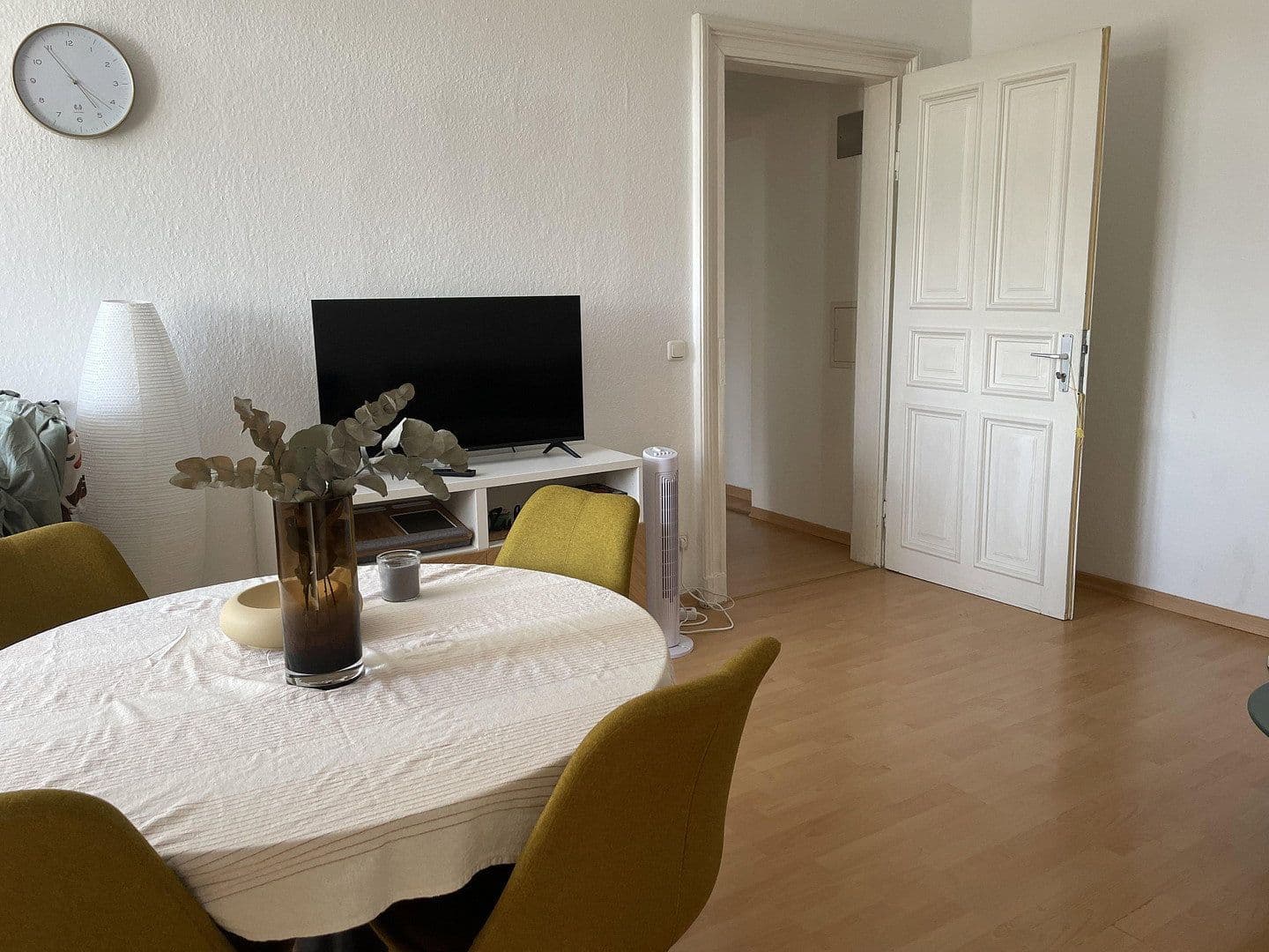 Prenájom bytu 2-izbový 71 m², Riemannstrasse 28, Leipzig, Sasko Prenájom bytu 2-izbový 71 m², Riemannstrasse 28, Leipzig, Sasko