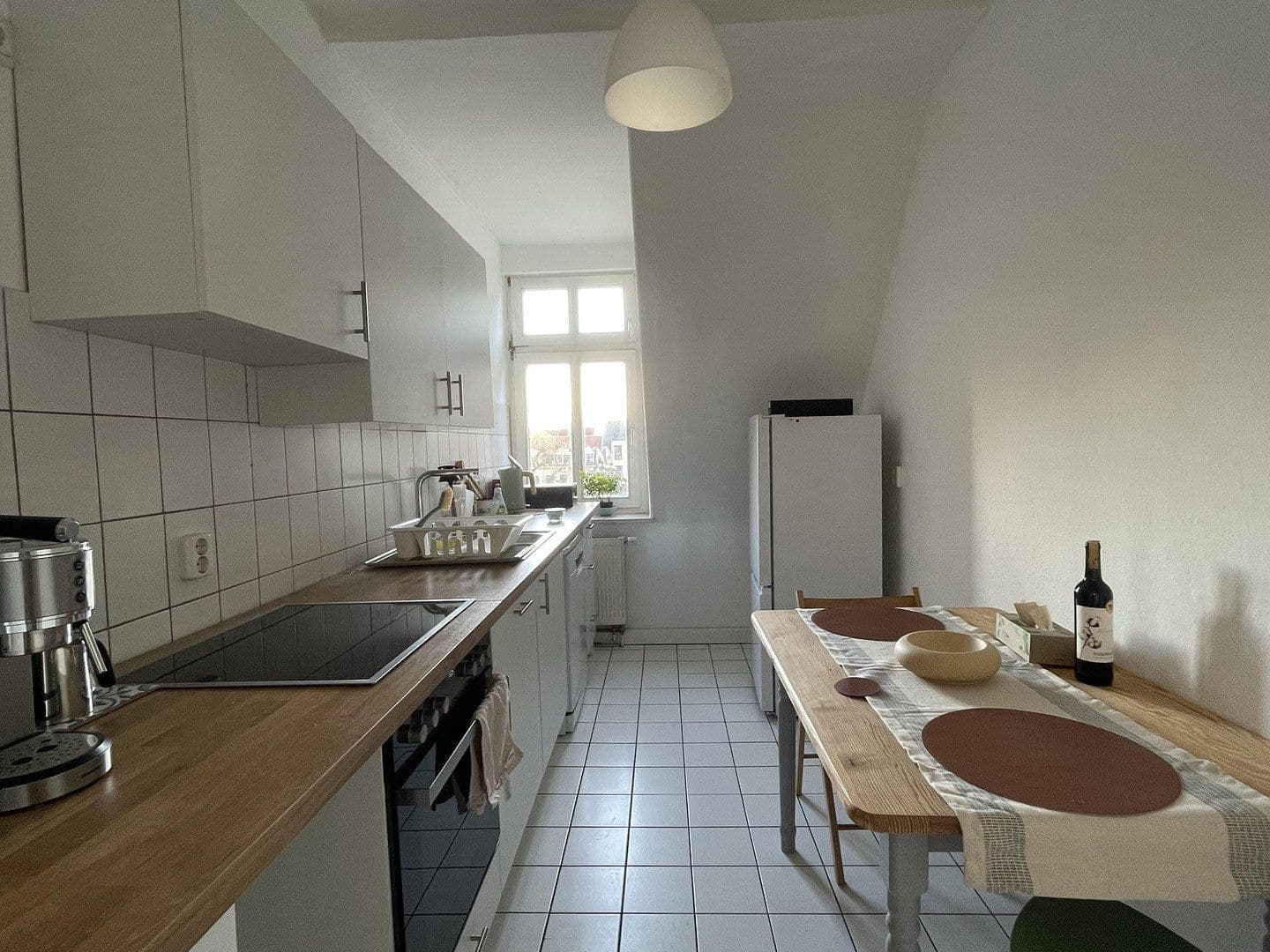 Prenájom bytu 2-izbový 71 m², Riemannstrasse 28, Leipzig, Sasko Prenájom bytu 2-izbový 71 m², Riemannstrasse 28, Leipzig, Sasko
