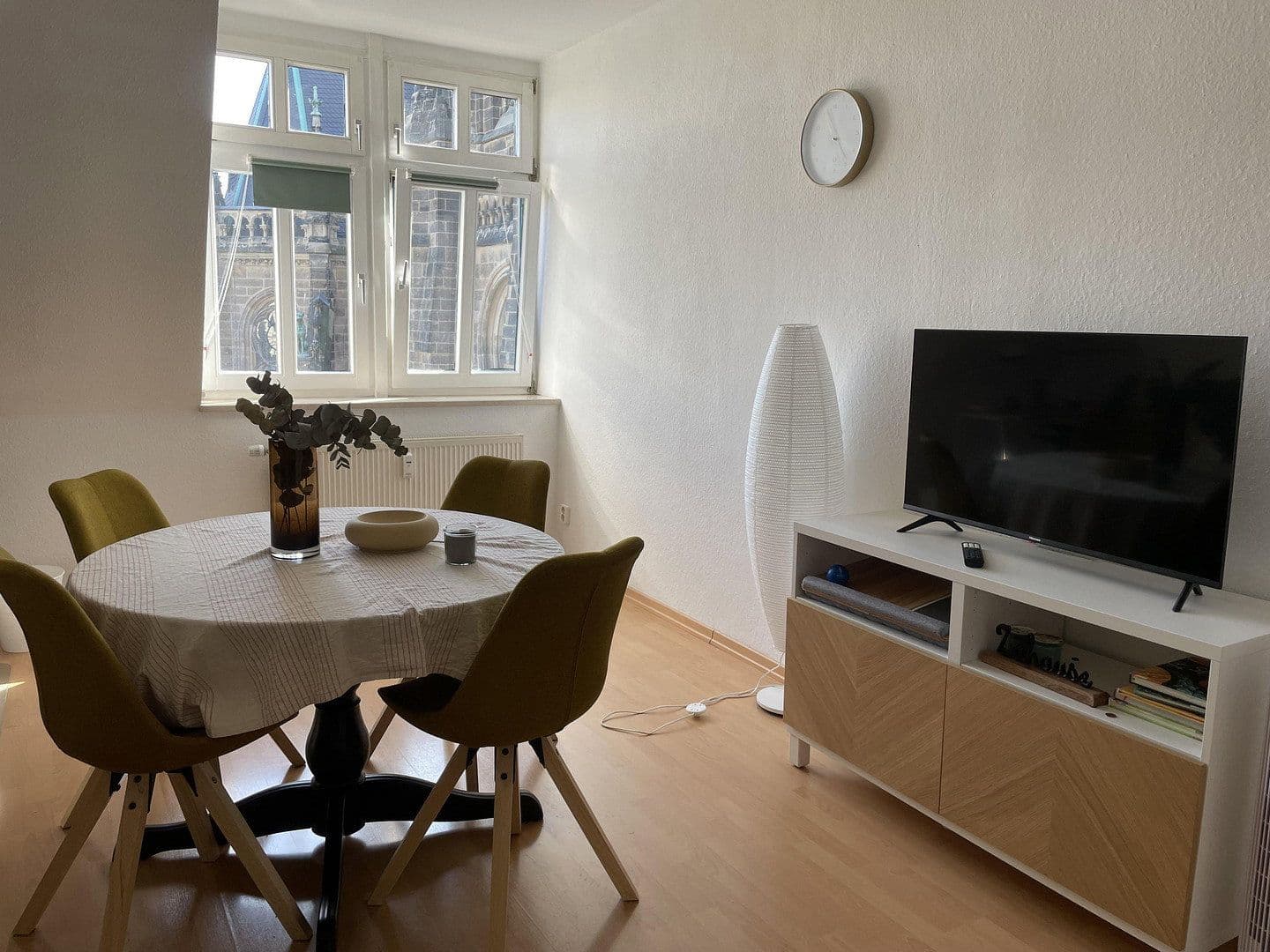 Prenájom bytu 2-izbový 71 m², Riemannstrasse 28, Leipzig, Sasko Prenájom bytu 2-izbový 71 m², Riemannstrasse 28, Leipzig, Sasko
