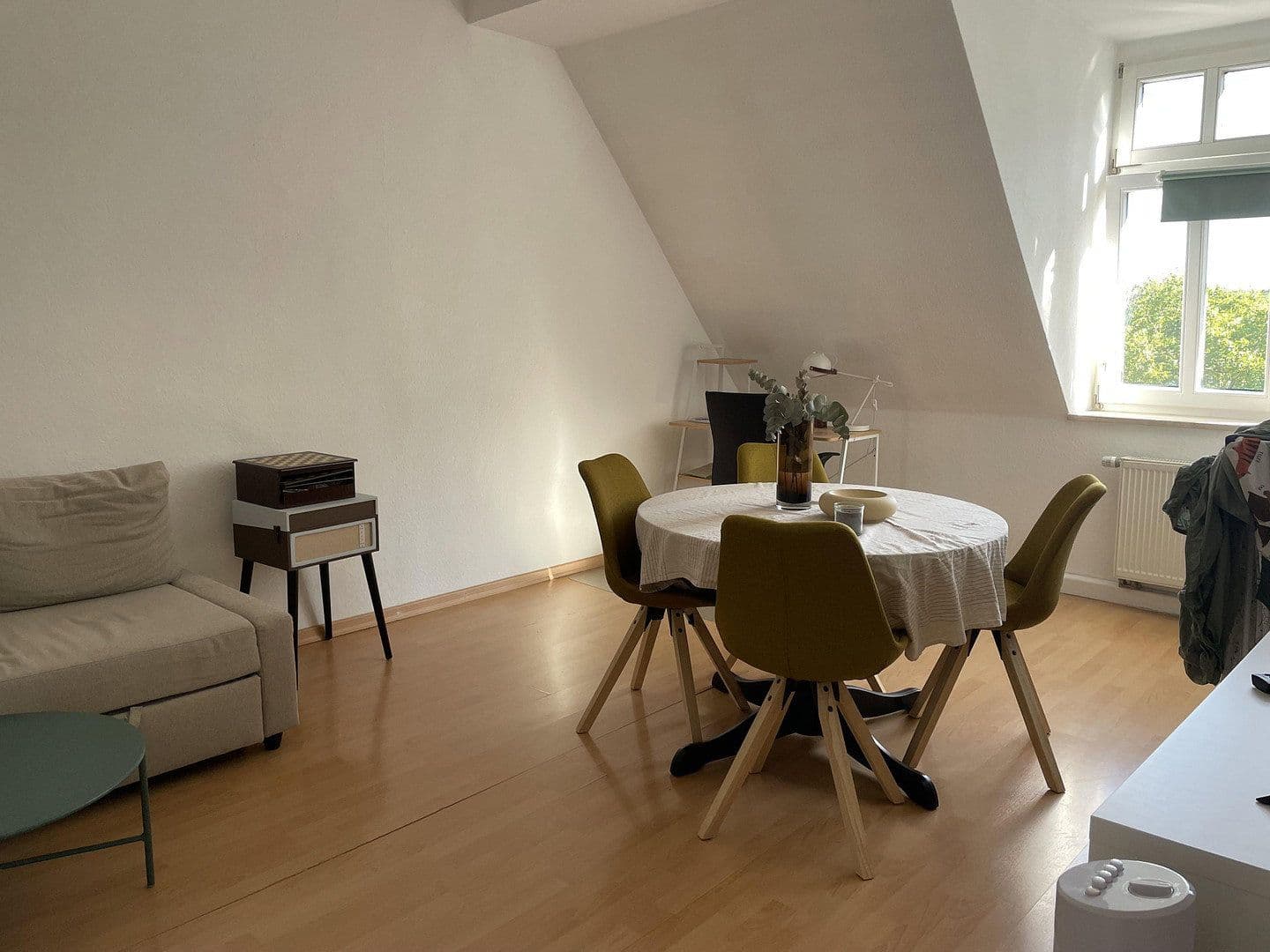 Prenájom bytu 2-izbový 71 m², Riemannstrasse 28, Leipzig, Sasko Prenájom bytu 2-izbový 71 m², Riemannstrasse 28, Leipzig, Sasko