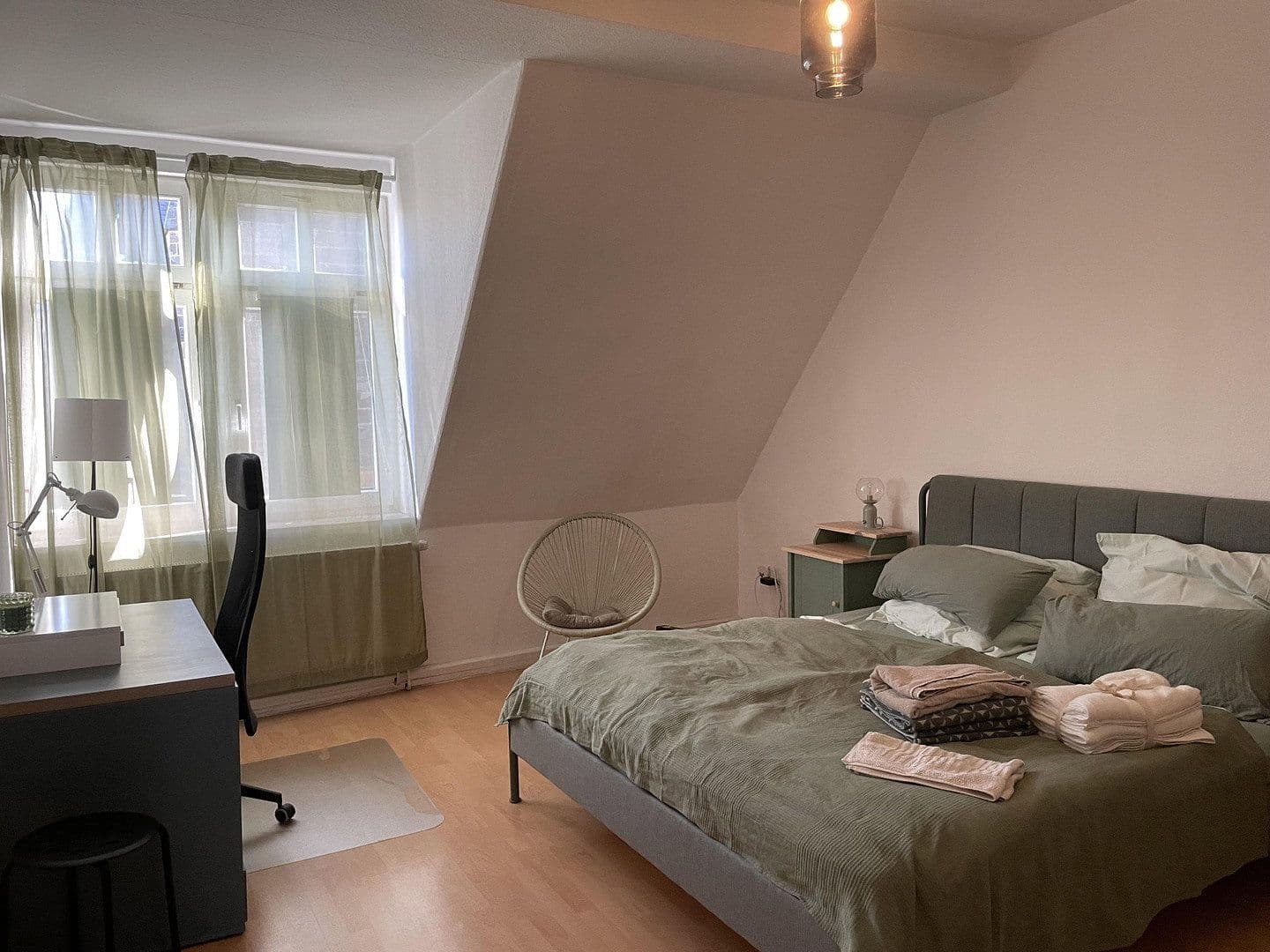 Prenájom bytu 2-izbový 71 m², Riemannstrasse 28, Leipzig, Sasko Prenájom bytu 2-izbový 71 m², Riemannstrasse 28, Leipzig, Sasko