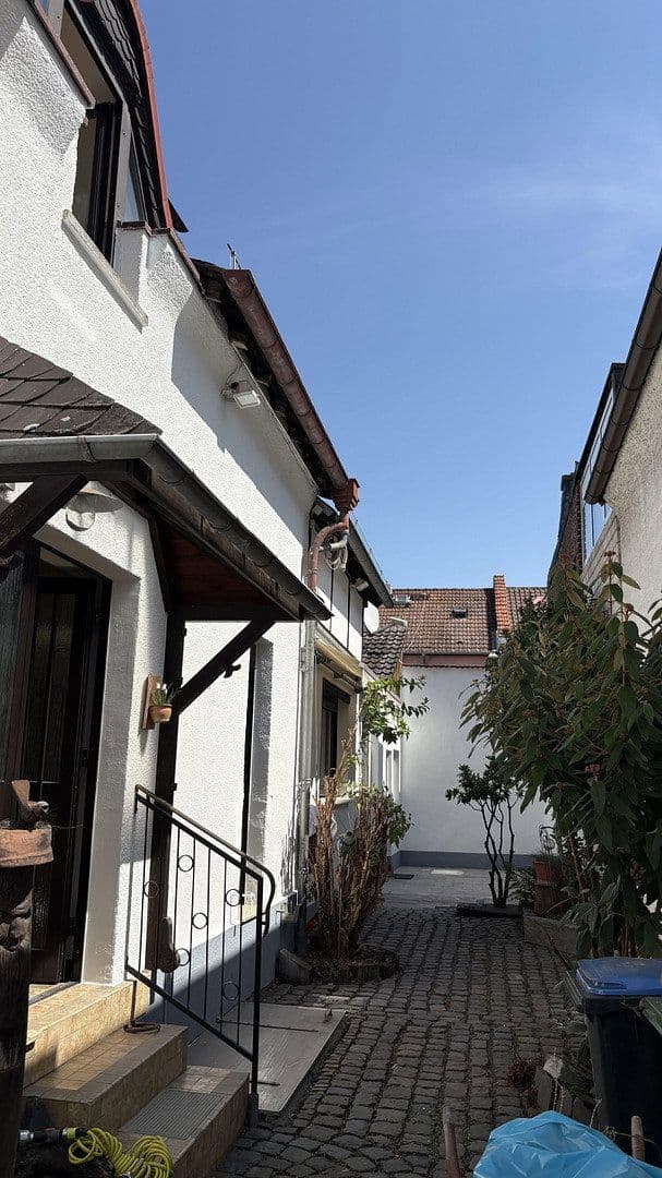 Predaj domu 120 m², pozemok 160 m², Hattersheim am Main, Hesensko Predaj domu 120 m², pozemok 160 m², Hattersheim am Main, Hesensko