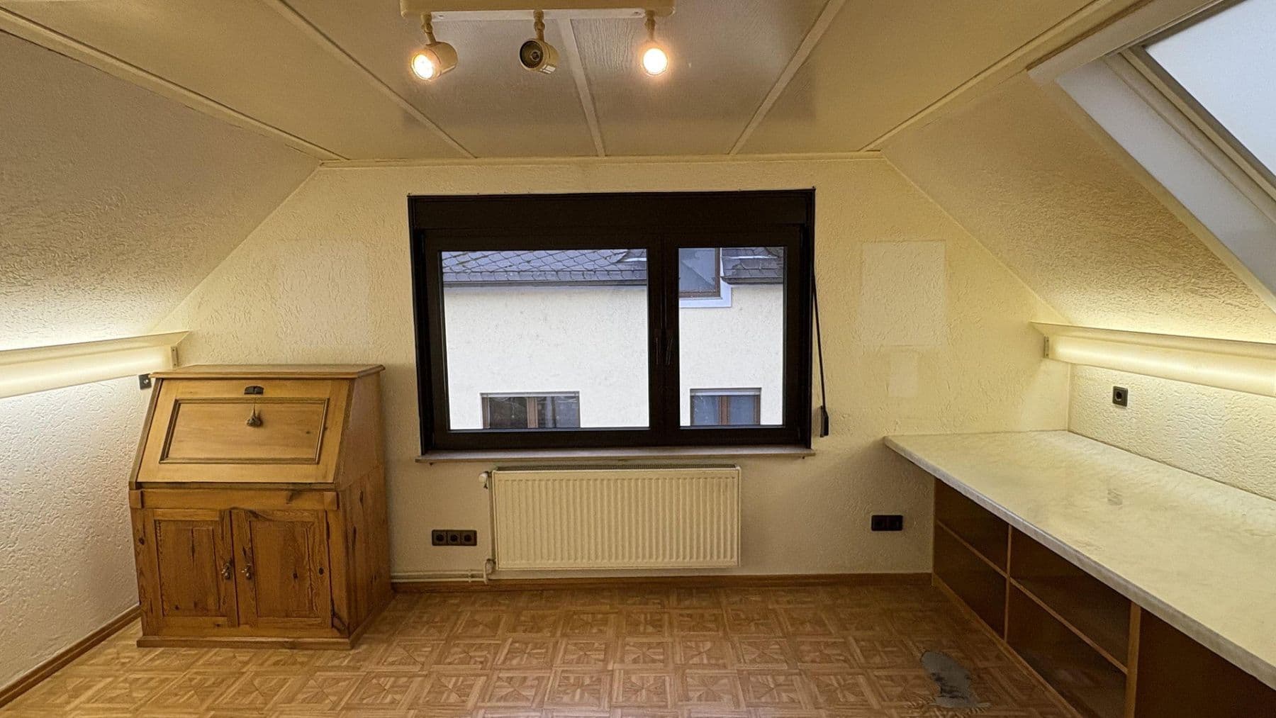 Predaj domu 120 m², pozemok 160 m², Hattersheim am Main, Hesensko Predaj domu 120 m², pozemok 160 m², Hattersheim am Main, Hesensko