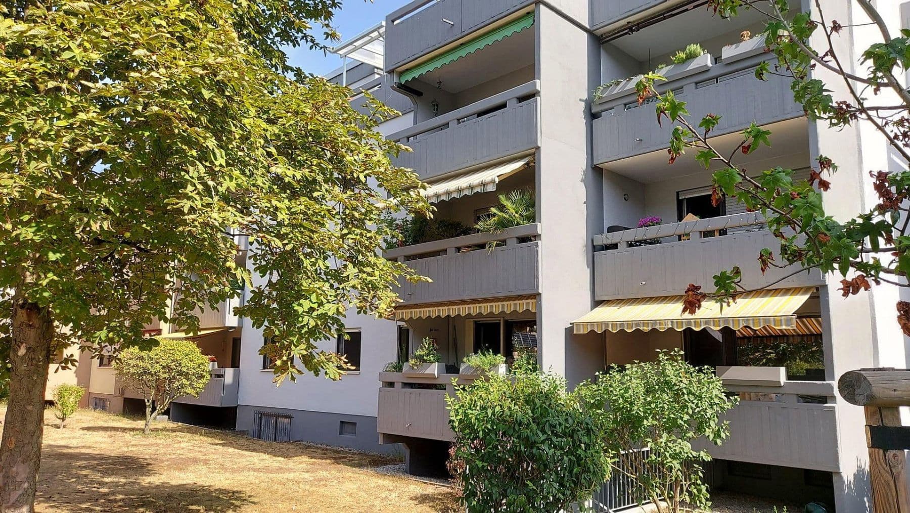 Prenájom bytu 3-izbový 96 m², Mannheim, Bádensko-Wurttembersko Prenájom bytu 3-izbový 96 m², Mannheim, Bádensko-Wurttembersko