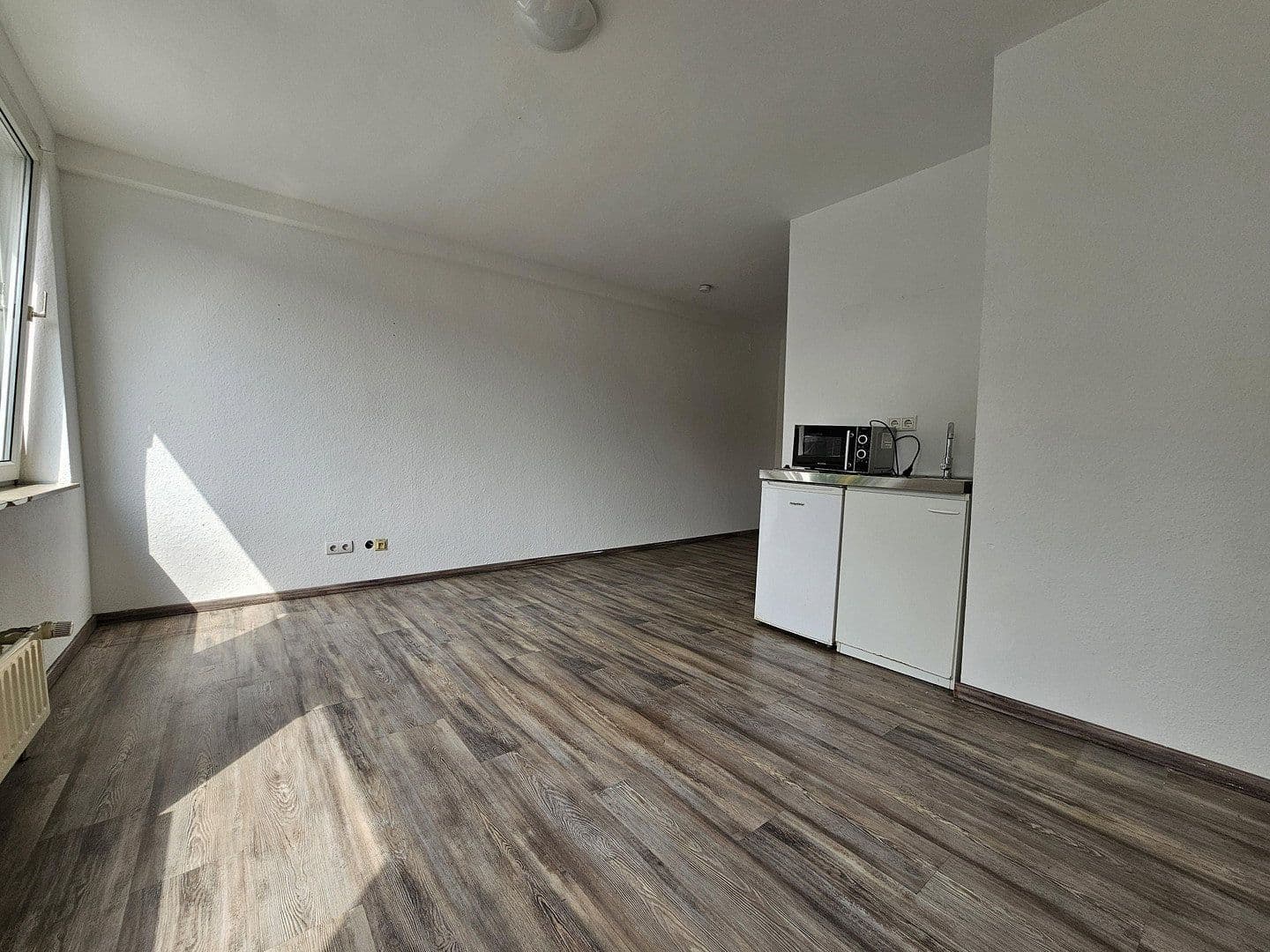 Prenájom bytu 1-izbový 30 m², Ellerstraße 23, Solingen, Severné Porýnie - Westfálsko Prenájom bytu 1-izbový 30 m², Ellerstraße 23, Solingen, Severné Porýnie - Westfálsko