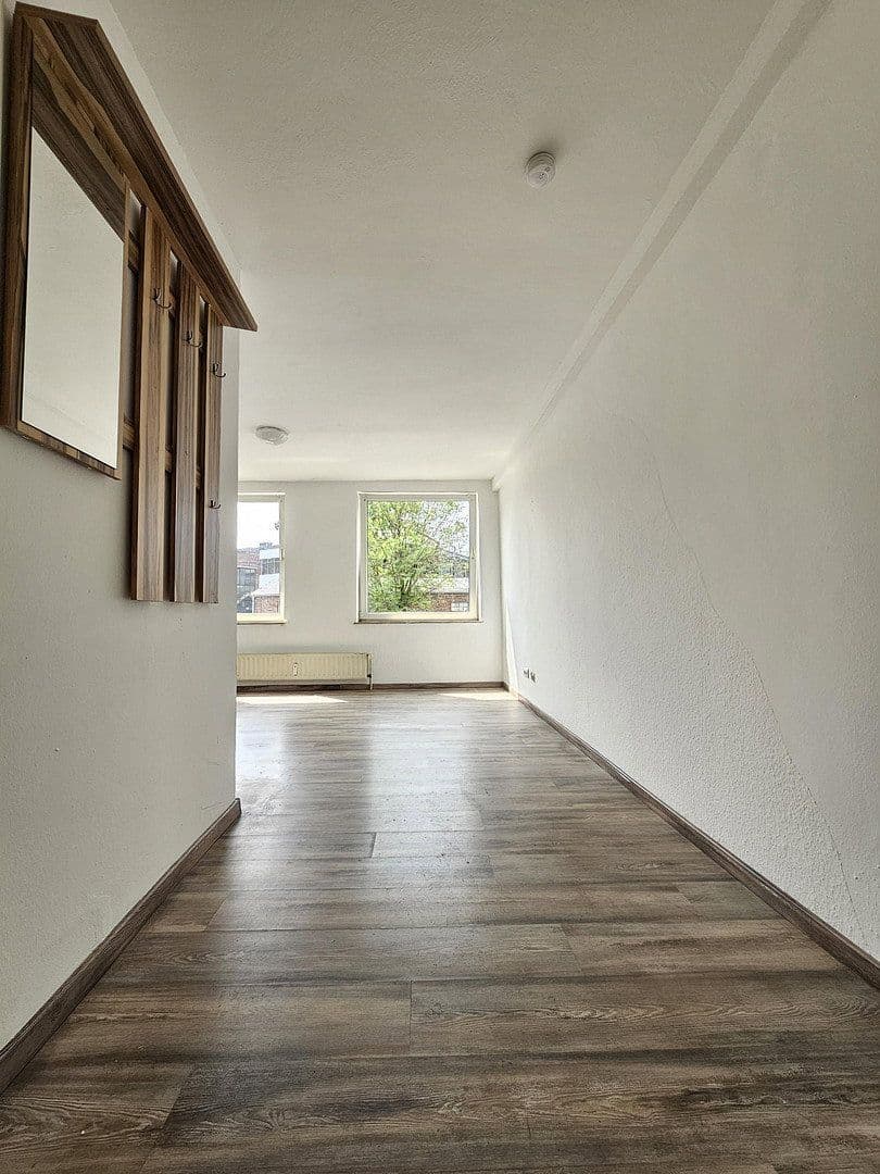 Prenájom bytu 1-izbový 30 m², Ellerstraße 23, Solingen, Severné Porýnie - Westfálsko Prenájom bytu 1-izbový 30 m², Ellerstraße 23, Solingen, Severné Porýnie - Westfálsko