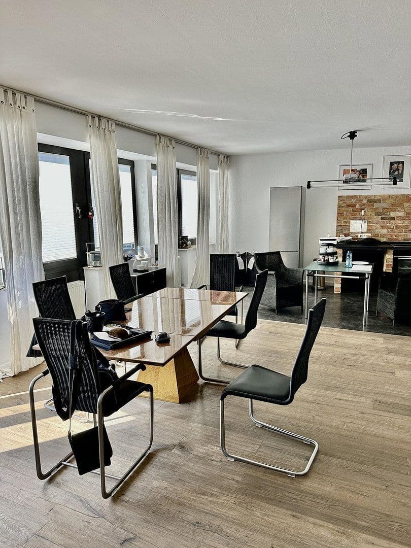 Predaj bytu 4-izbový 135 m², Entenpfuhl 16, Koblenz, Porýnie-Falcko Predaj bytu 4-izbový 135 m², Entenpfuhl 16, Koblenz, Porýnie-Falcko