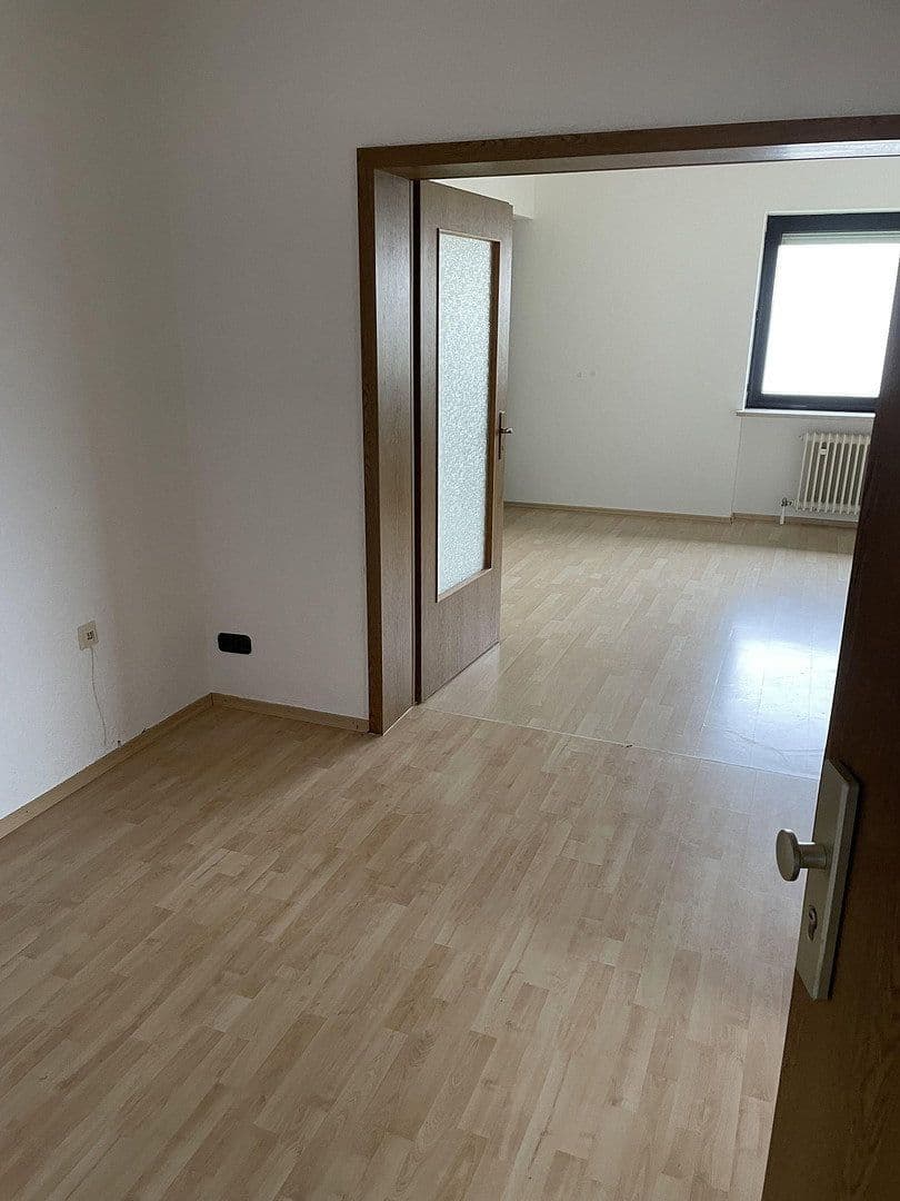 Prenájom bytu 4-izbový 108 m², Hans-Carossastrasse, Mainburg, Bavorsko Prenájom bytu 4-izbový 108 m², Hans-Carossastrasse, Mainburg, Bavorsko