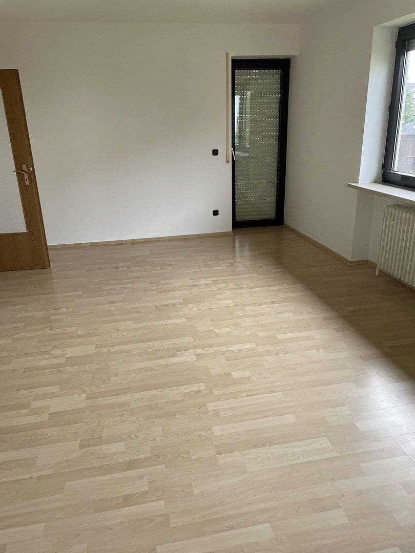 Prenájom bytu 4-izbový 108 m², Hans-Carossastrasse, Mainburg, Bavorsko Prenájom bytu 4-izbový 108 m², Hans-Carossastrasse, Mainburg, Bavorsko