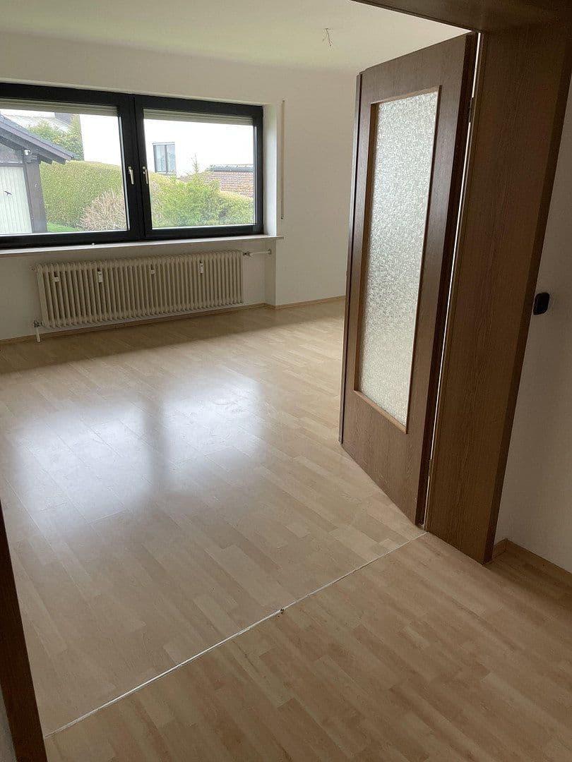 Prenájom bytu 4-izbový 108 m², Hans-Carossastrasse, Mainburg, Bavorsko Prenájom bytu 4-izbový 108 m², Hans-Carossastrasse, Mainburg, Bavorsko