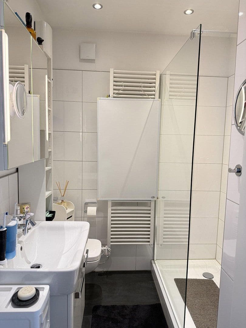 Prenájom bytu 3-izbový 94 m², Kurfürstenstraße 45, Koblenz, Porýnie-Falcko Prenájom bytu 3-izbový 94 m², Kurfürstenstraße 45, Koblenz, Porýnie-Falcko