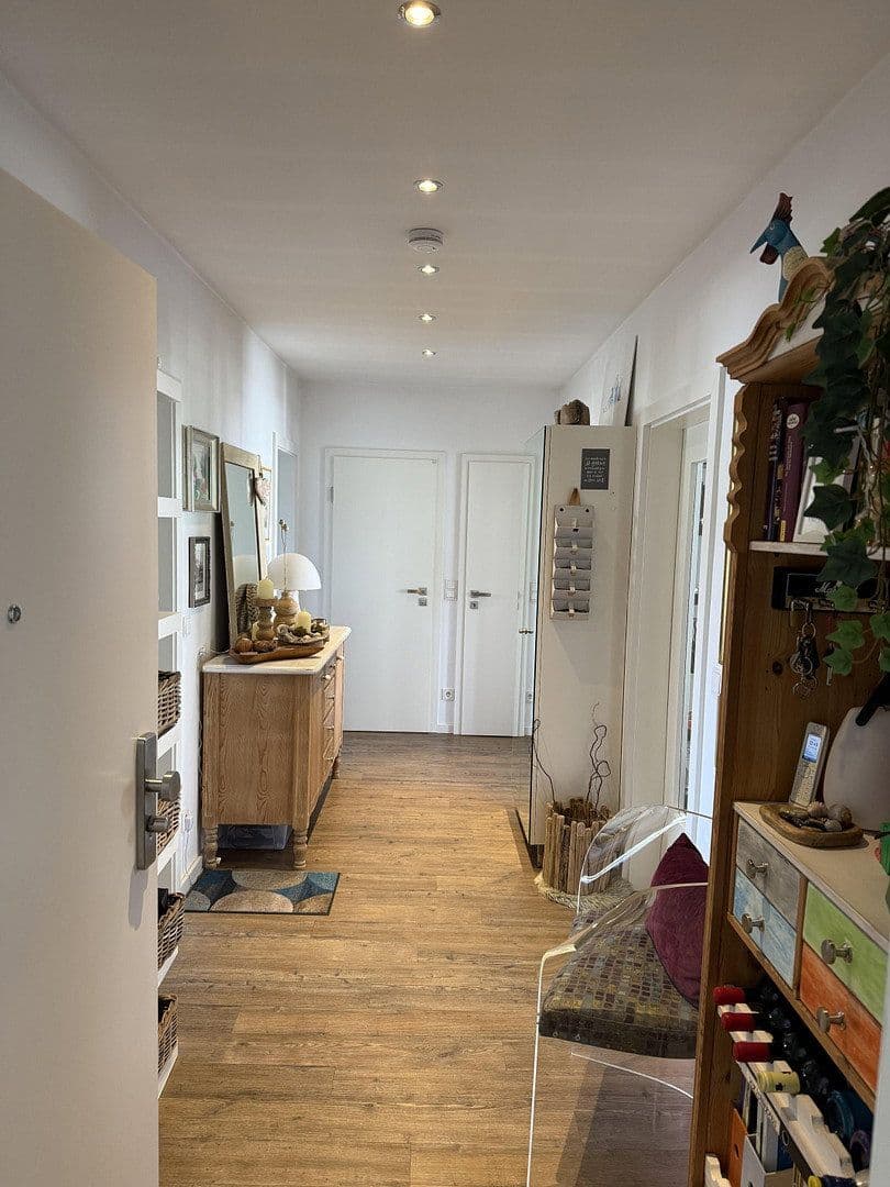Prenájom bytu 3-izbový 94 m², Kurfürstenstraße 45, Koblenz, Porýnie-Falcko Prenájom bytu 3-izbový 94 m², Kurfürstenstraße 45, Koblenz, Porýnie-Falcko