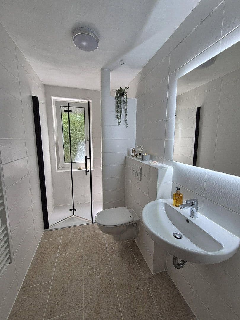 Predaj domu 140 m², pozemok 747 m², Peine, Dolné Sasko Predaj domu 140 m², pozemok 747 m², Peine, Dolné Sasko