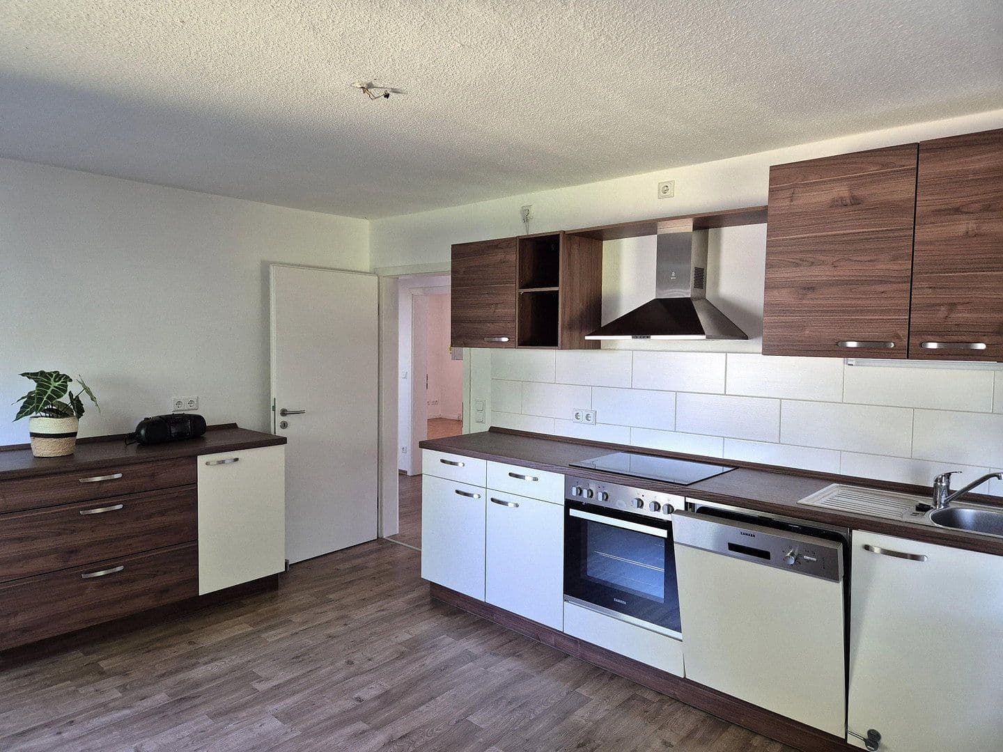Predaj domu 140 m², pozemok 747 m², Peine, Dolné Sasko Predaj domu 140 m², pozemok 747 m², Peine, Dolné Sasko