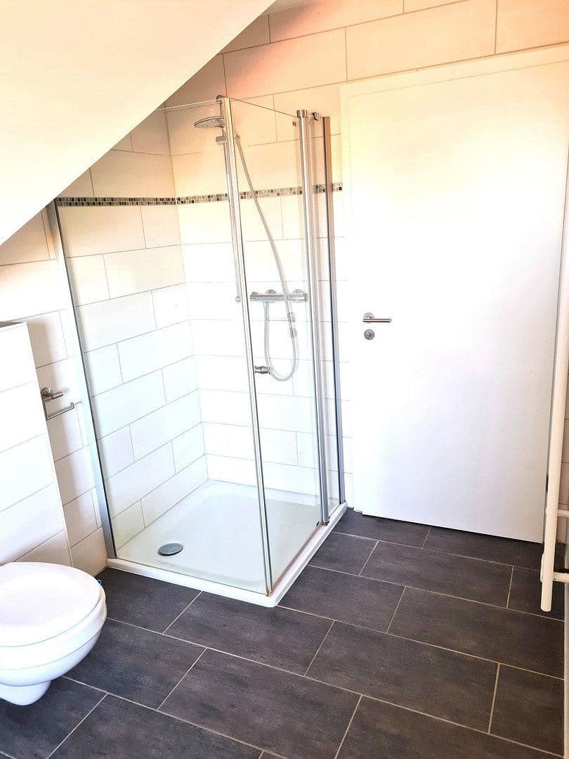 Prenájom bytu 3-izbový 110 m², Lohe-Rickelshof, Šlezvicko-Holštajnsko Prenájom bytu 3-izbový 110 m², Lohe-Rickelshof, Šlezvicko-Holštajnsko