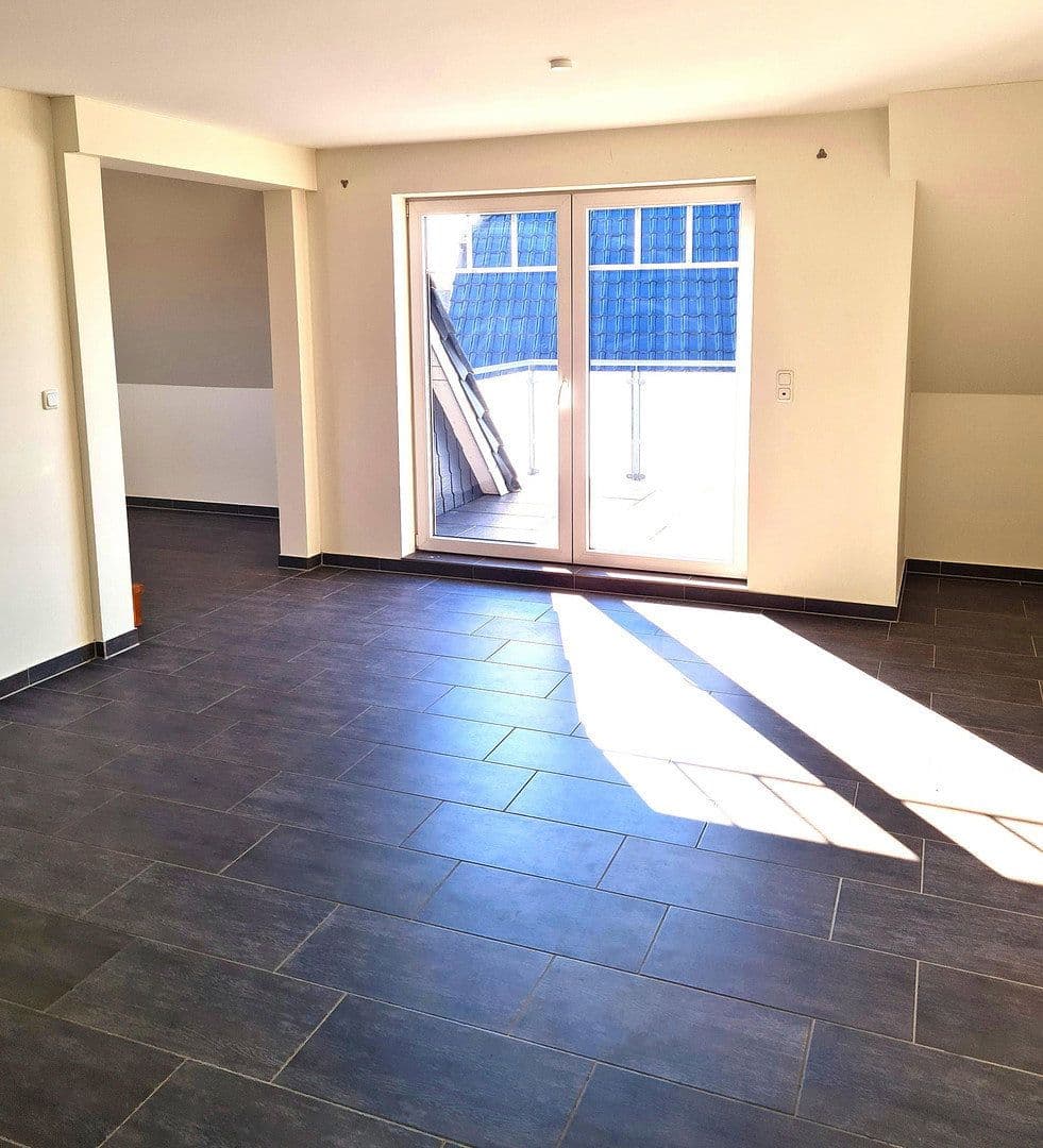 Prenájom bytu 3-izbový 110 m², Lohe-Rickelshof, Šlezvicko-Holštajnsko Prenájom bytu 3-izbový 110 m², Lohe-Rickelshof, Šlezvicko-Holštajnsko