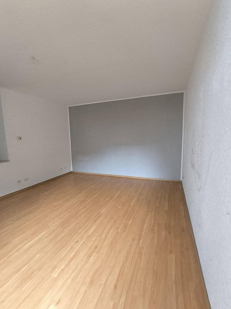 Prenájom bytu 3-izbový 105 m², Hanielstraße 31, Essen, Severné Porýnie - Westfálsko Prenájom bytu 3-izbový 105 m², Hanielstraße 31, Essen, Severné Porýnie - Westfálsko